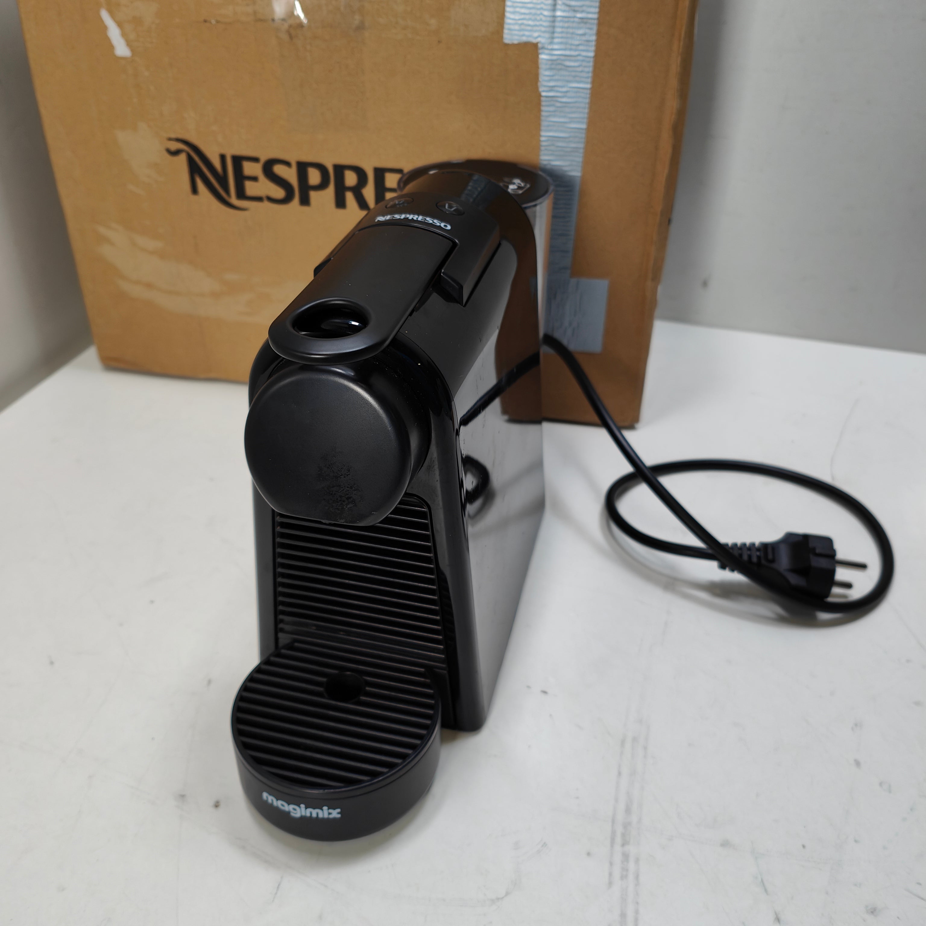 Magimix Nespresso Essenza Mini Schwarz