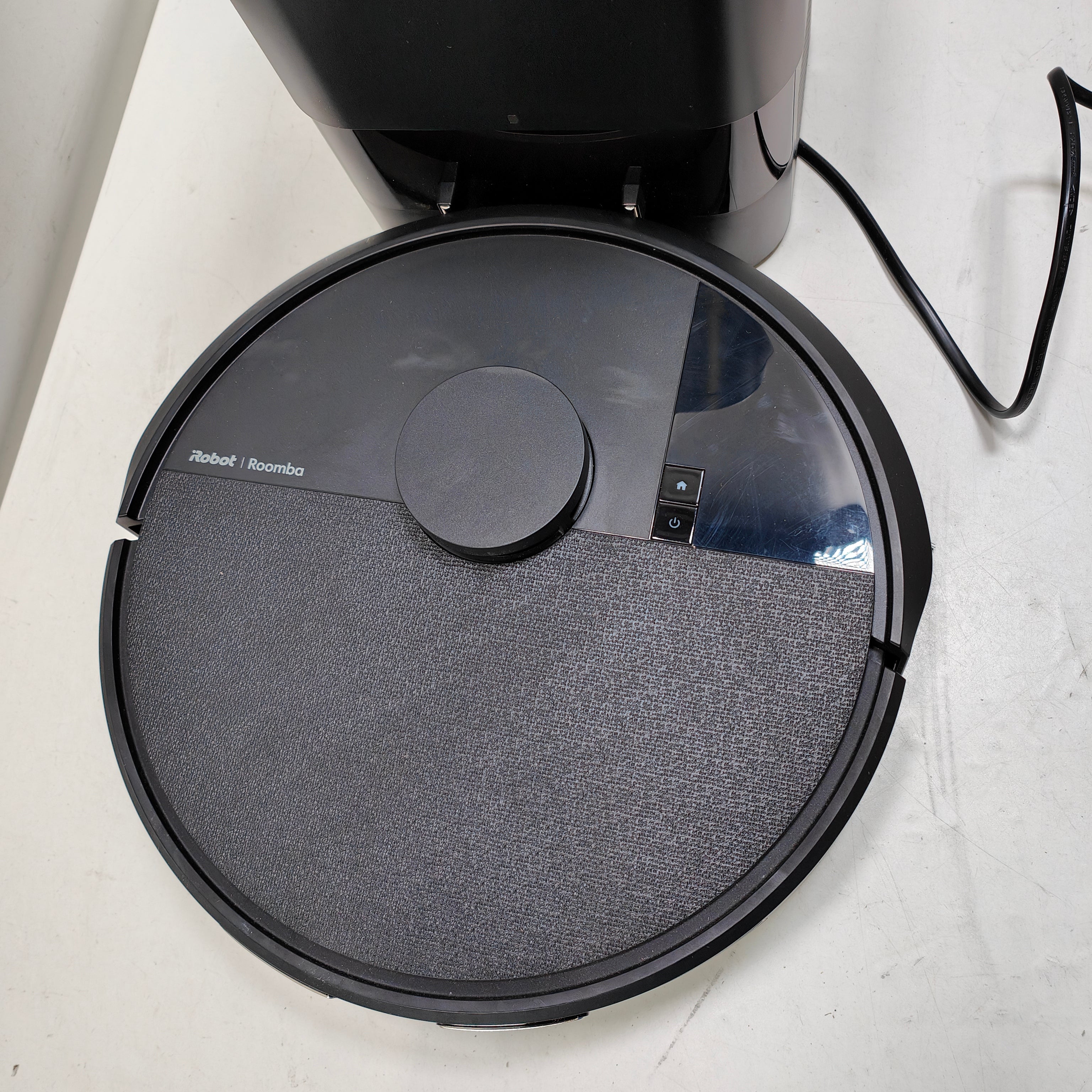 iRobot Roomba 105 Combo Robot + Station Auto-vidage - noir