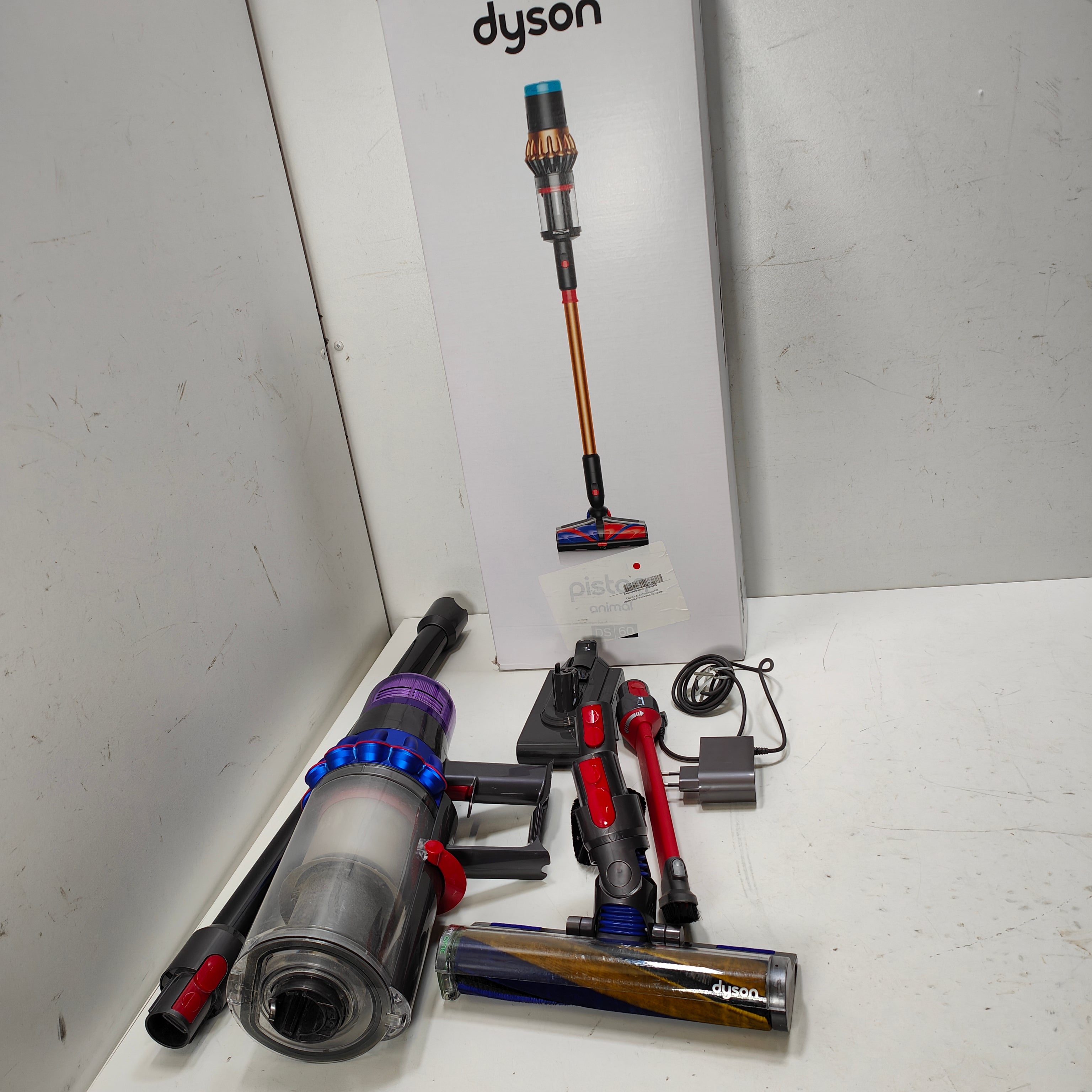Dyson V11 Fluffy