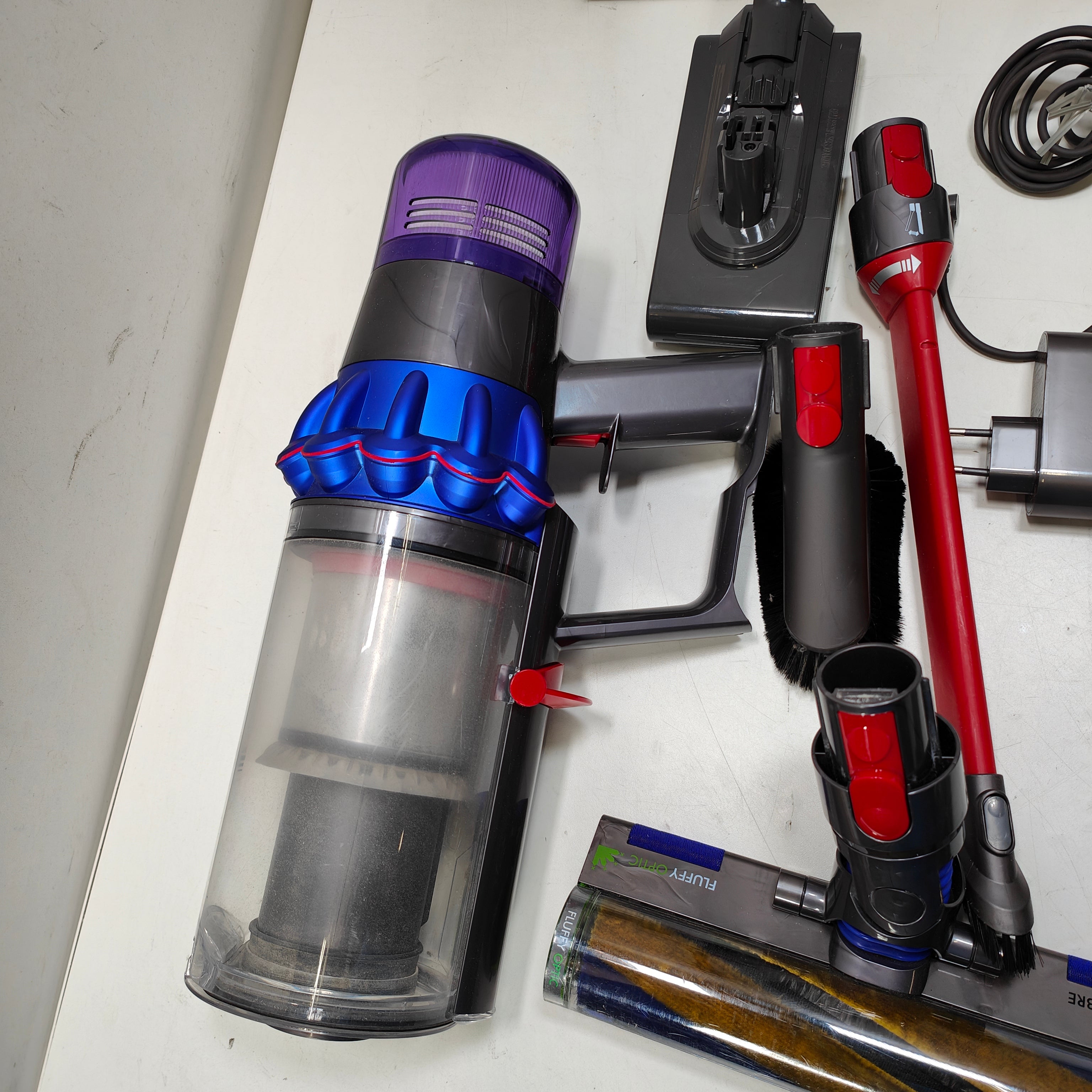 Dyson V11 Fluffy