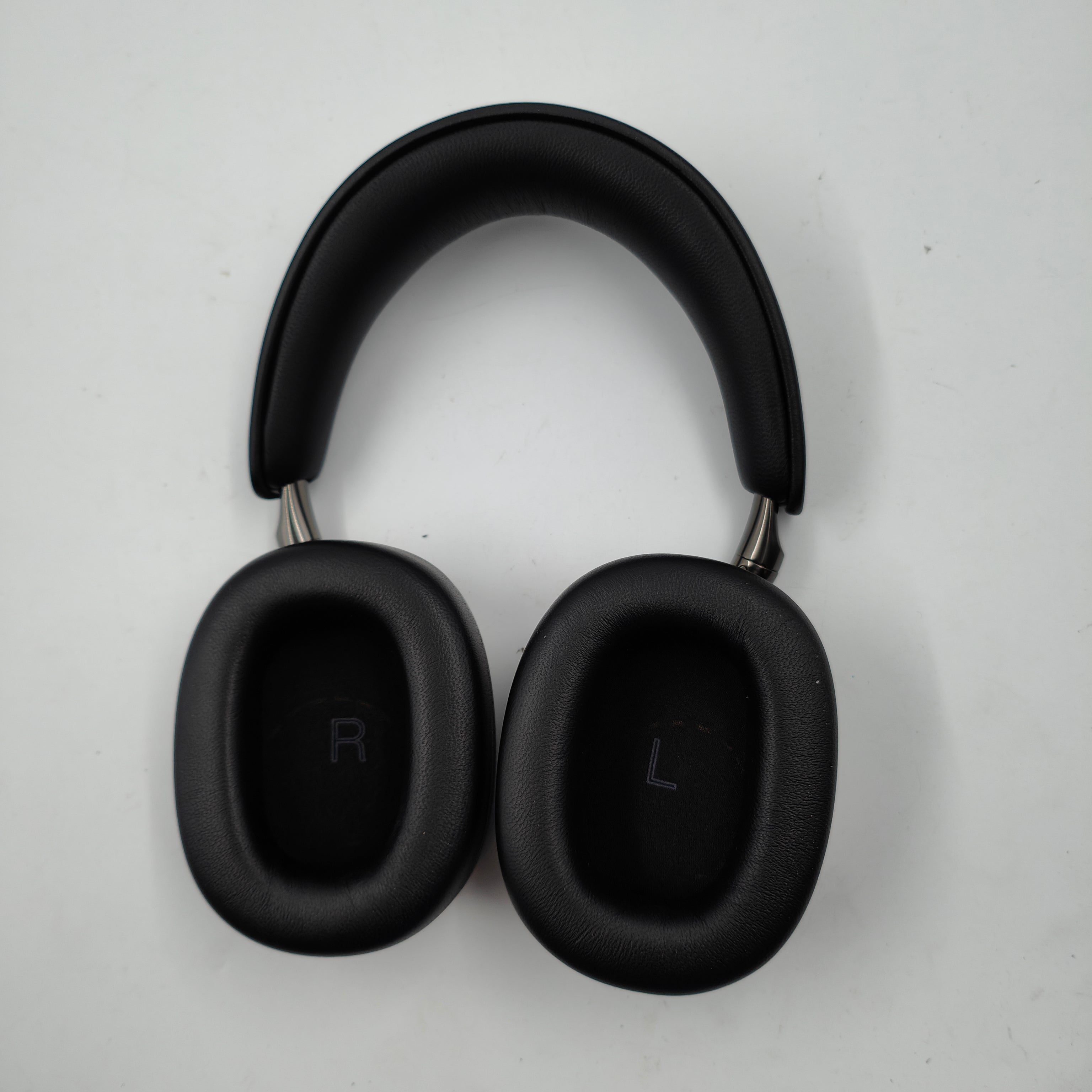 Bowers & Wilkins PX8 S2 Onyx Schwarz