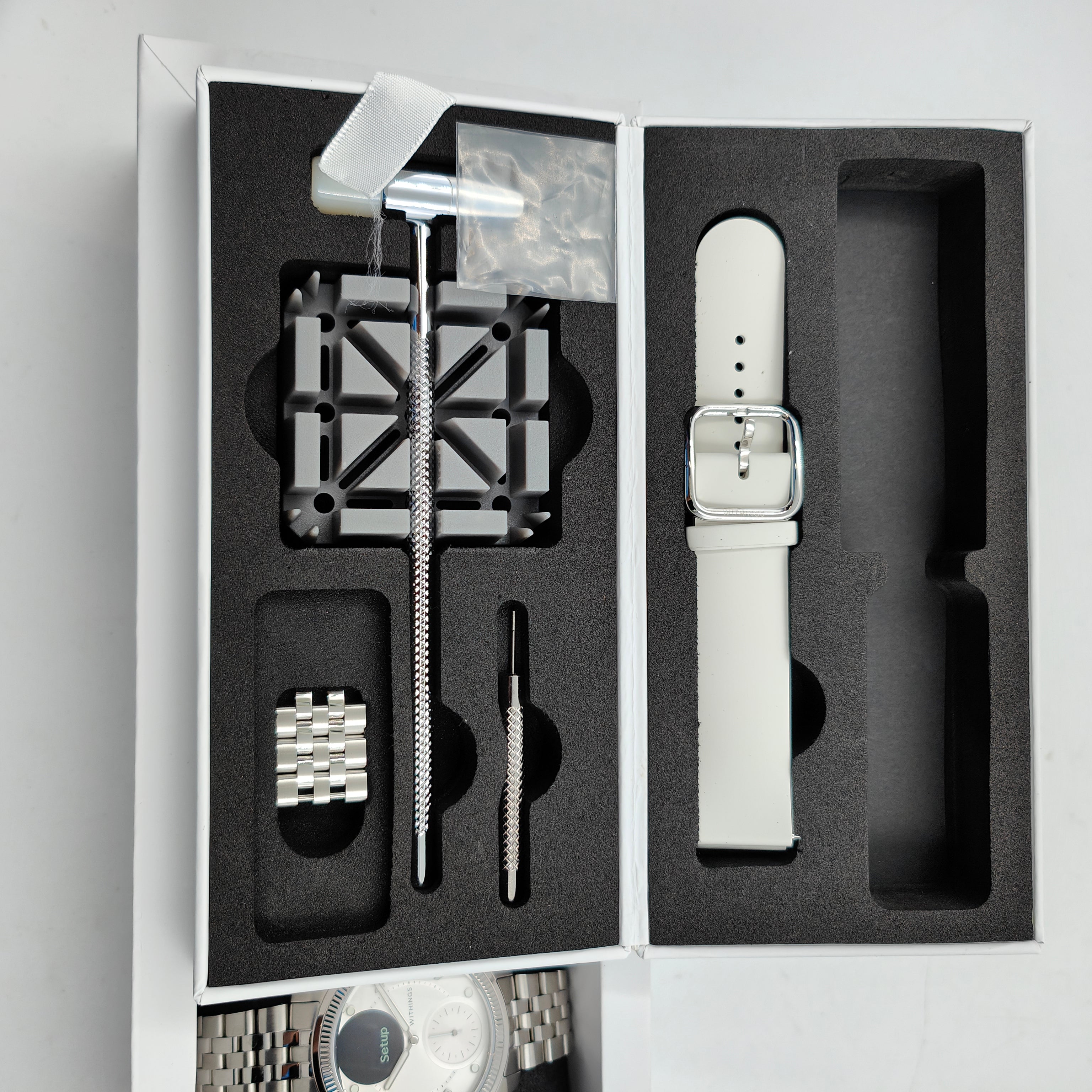 Withings ScanWatch Nova Édition Brillant Titane Argenté
