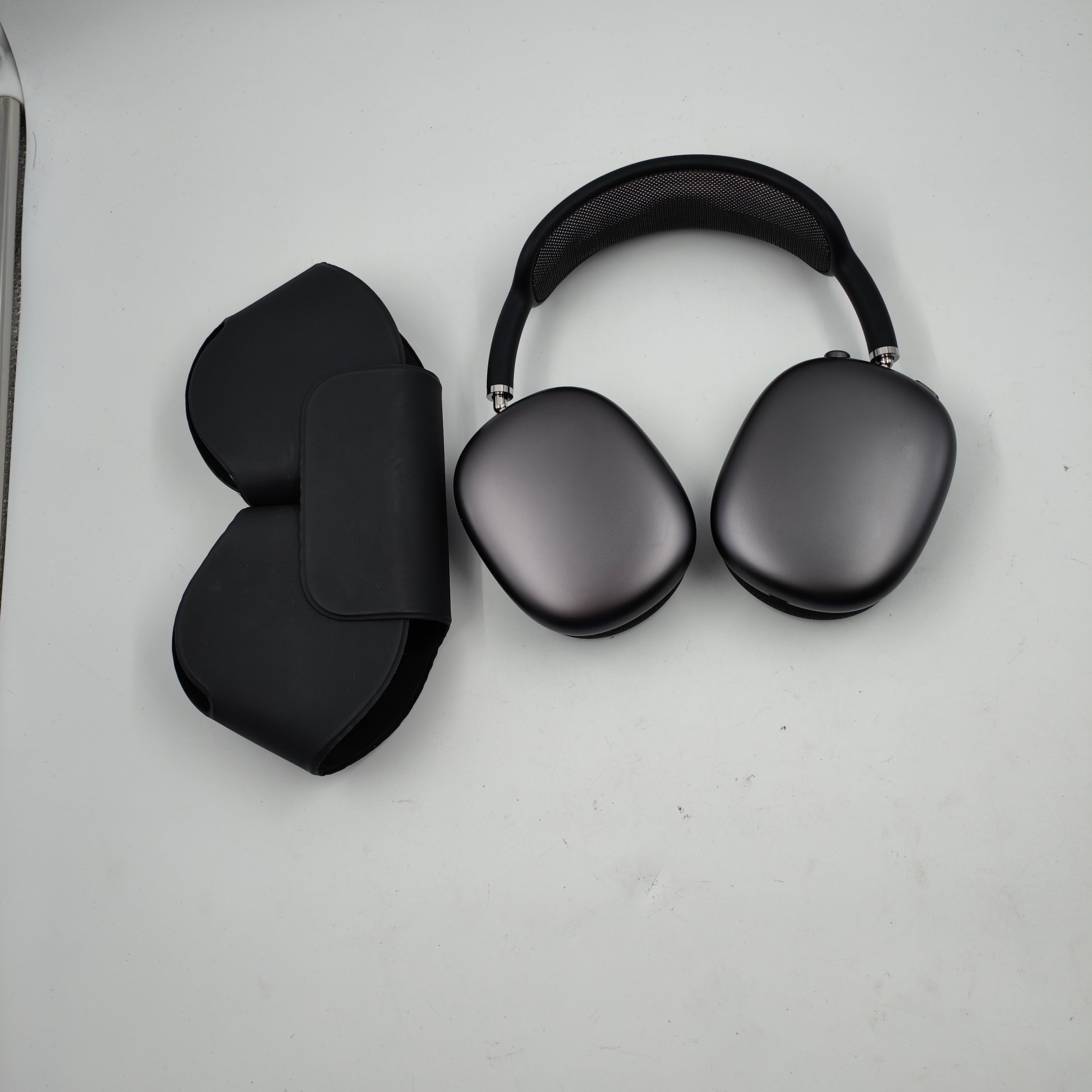 Apple AirPods Max Space Grau