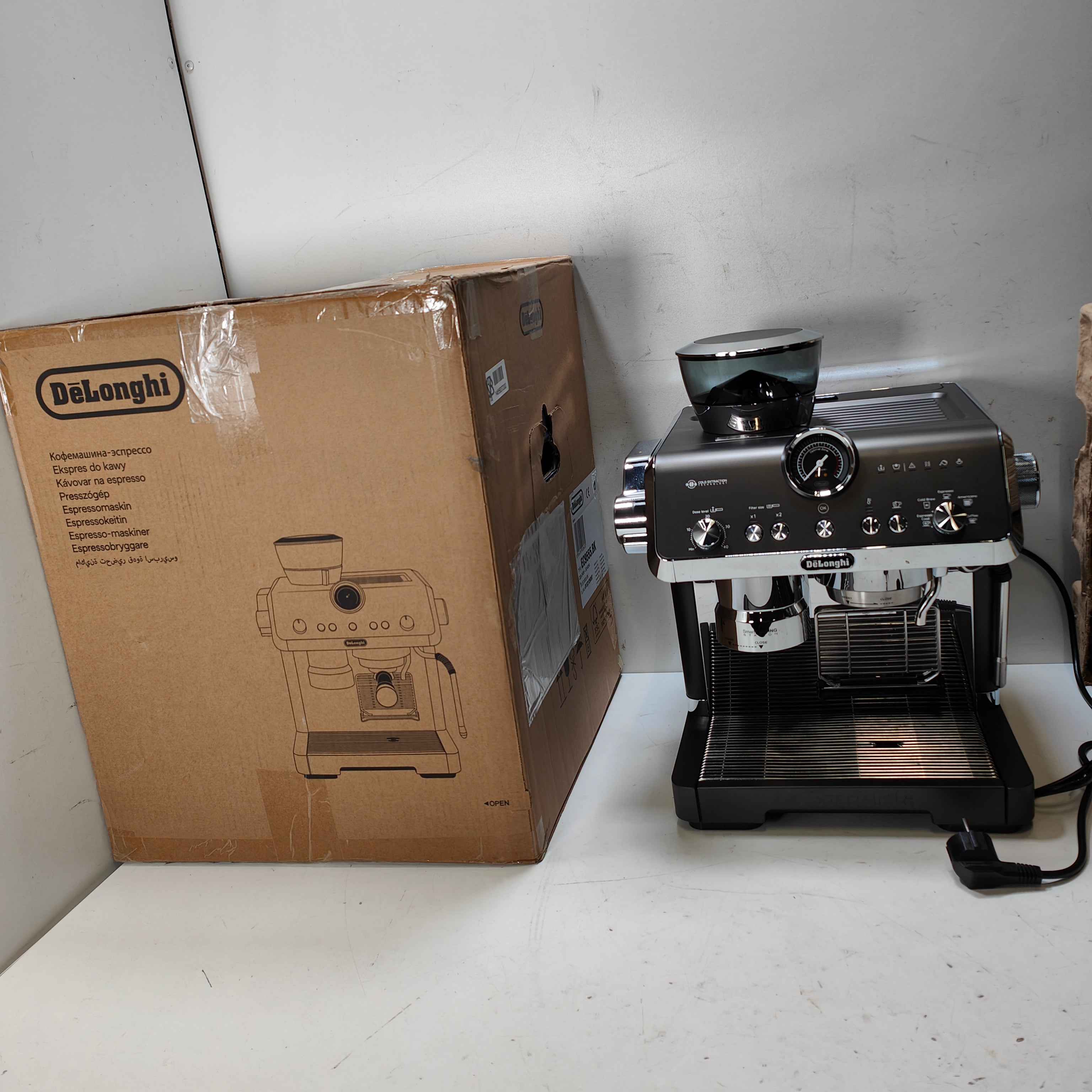 DeLonghi La Specialista Opera EC9555.BK