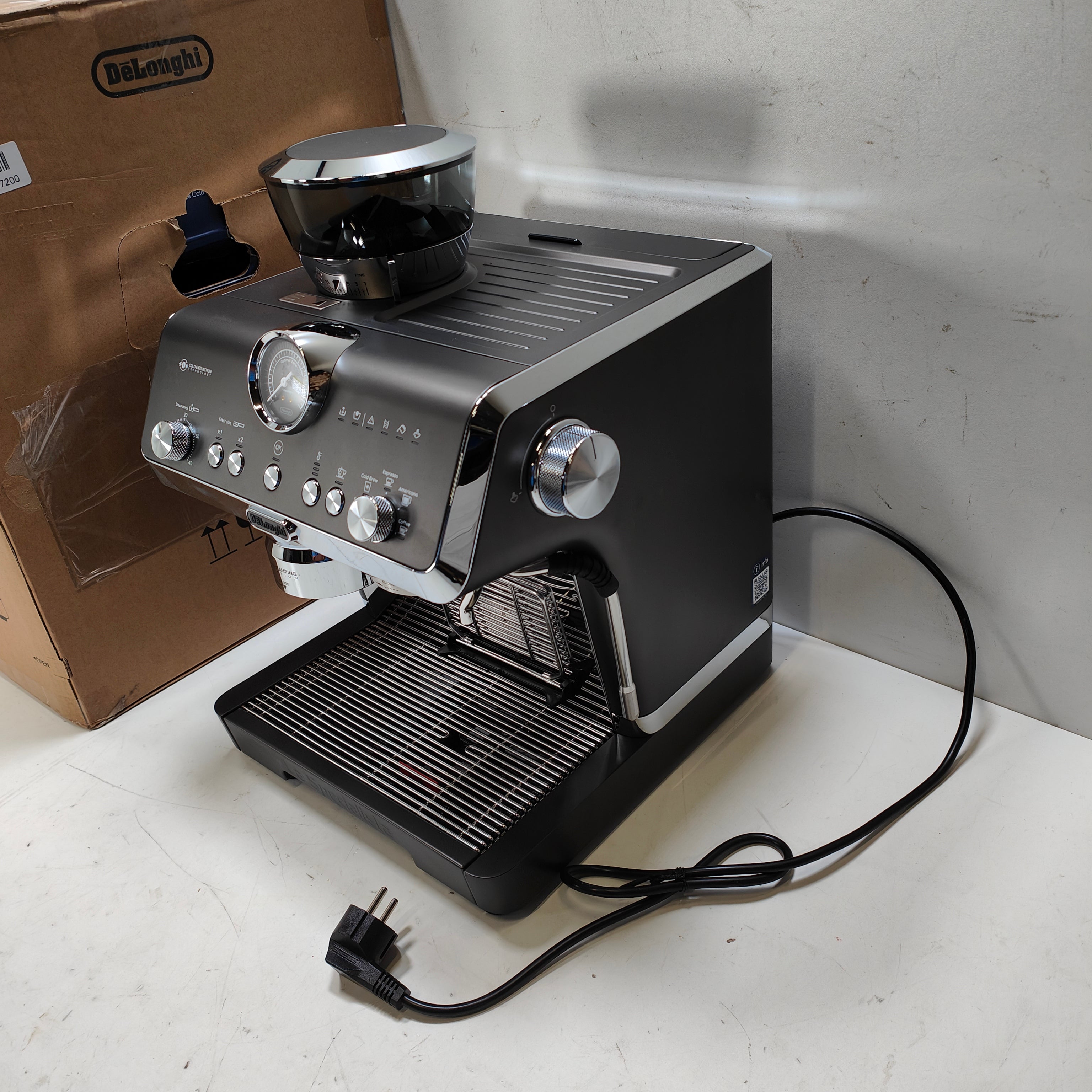 DeLonghi La Specialista Opera EC9555.BK