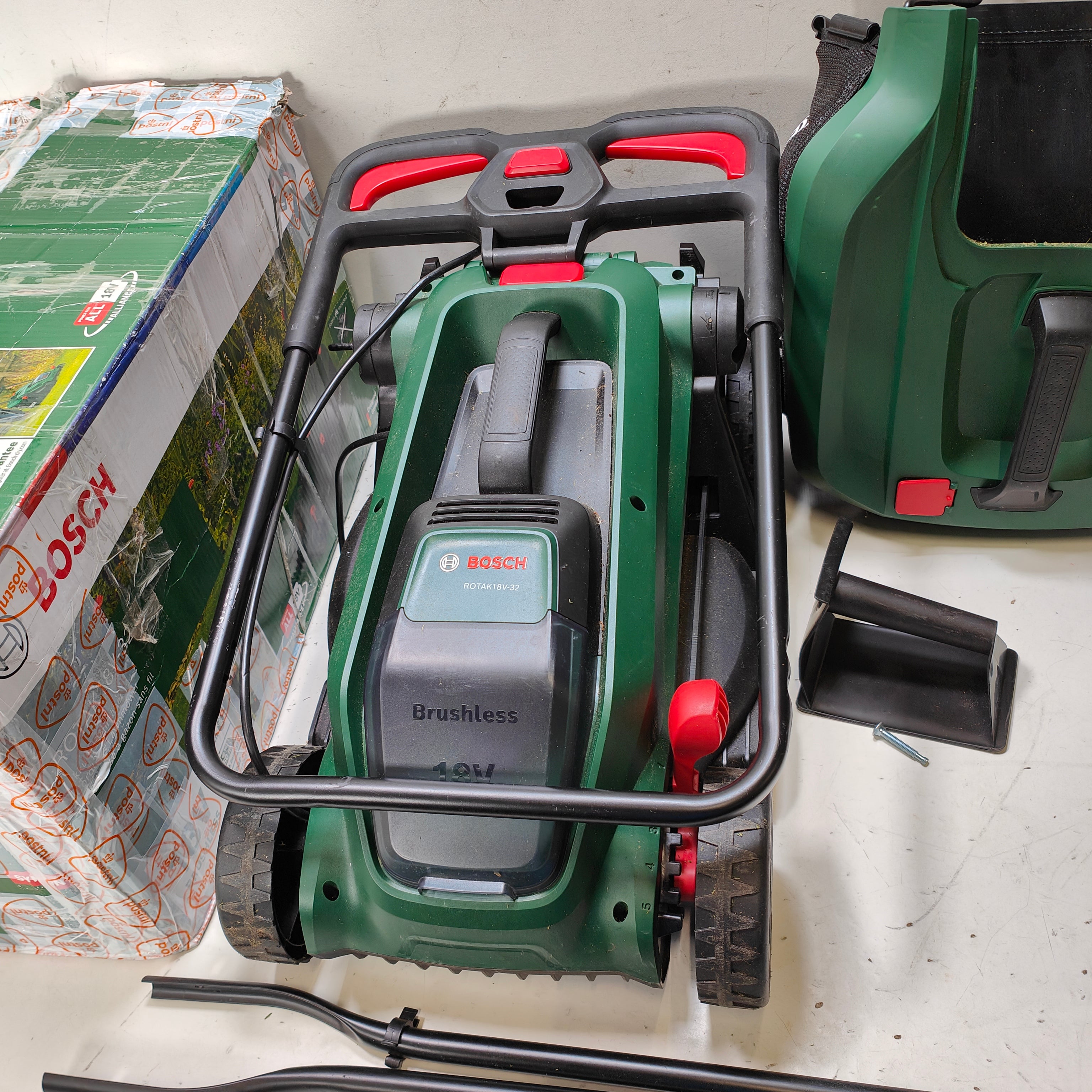Bosch Rotak 18V-32 (zonder accu)