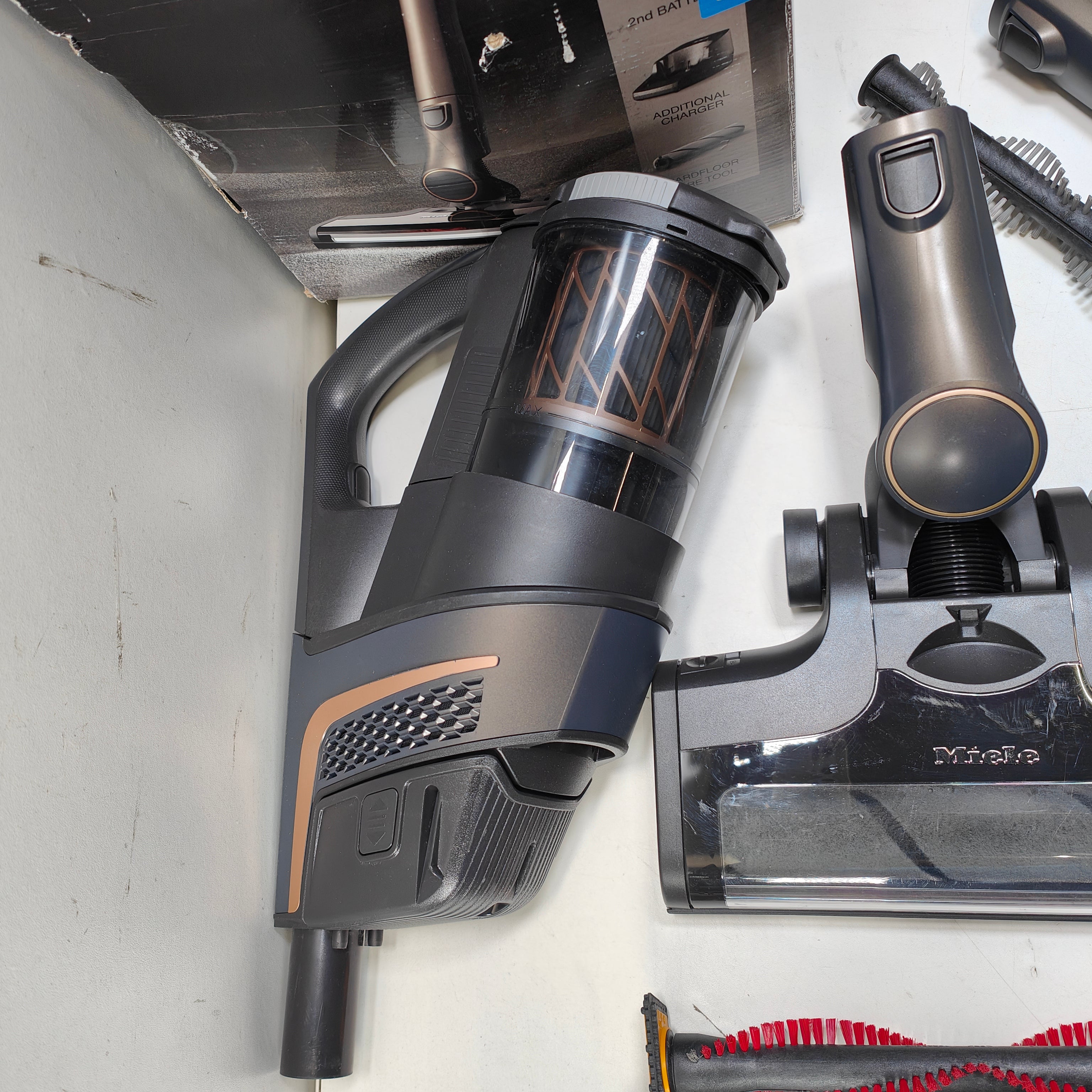 Miele Triflex HX2 Pro