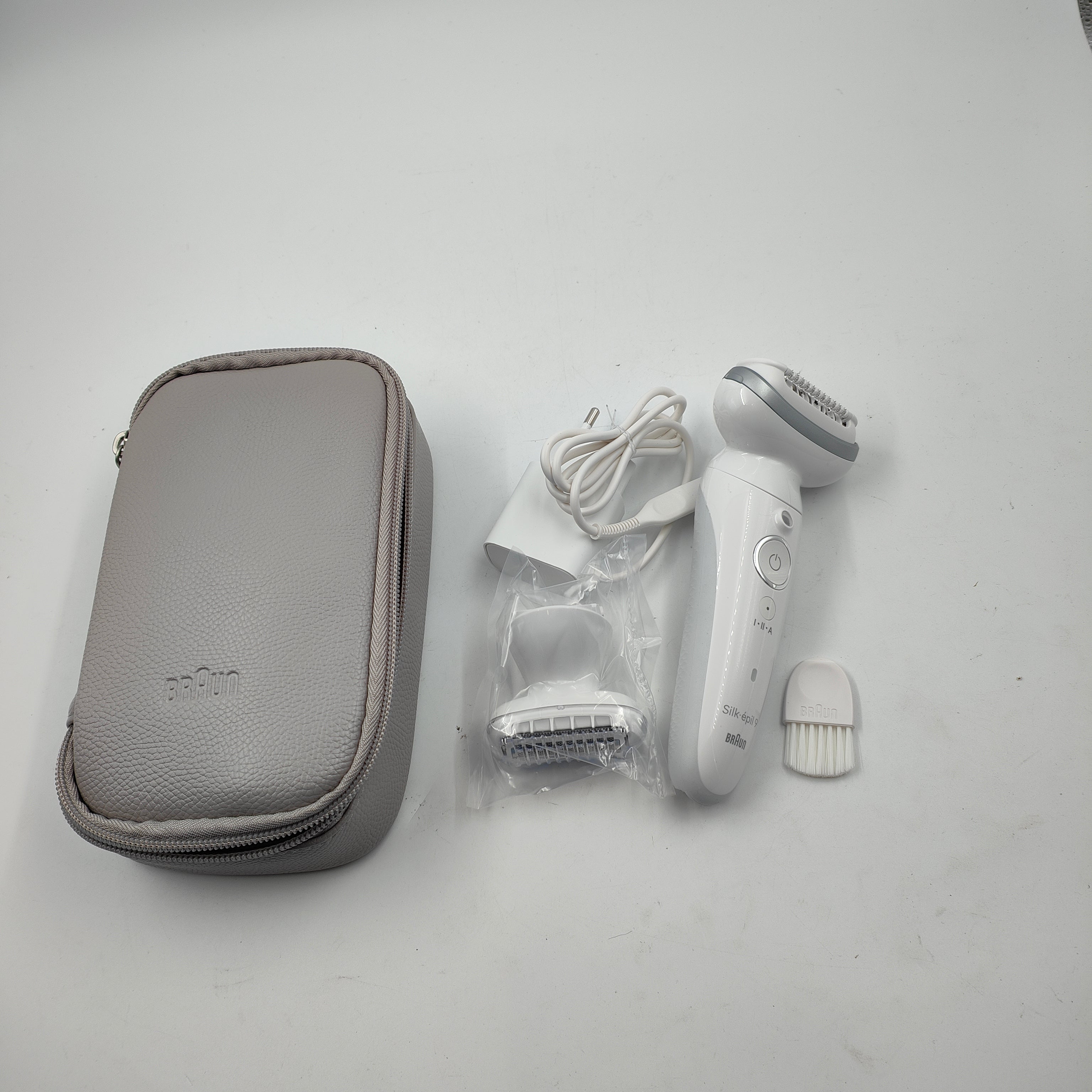 Braun Silk·épil 9 9-030 Zilver