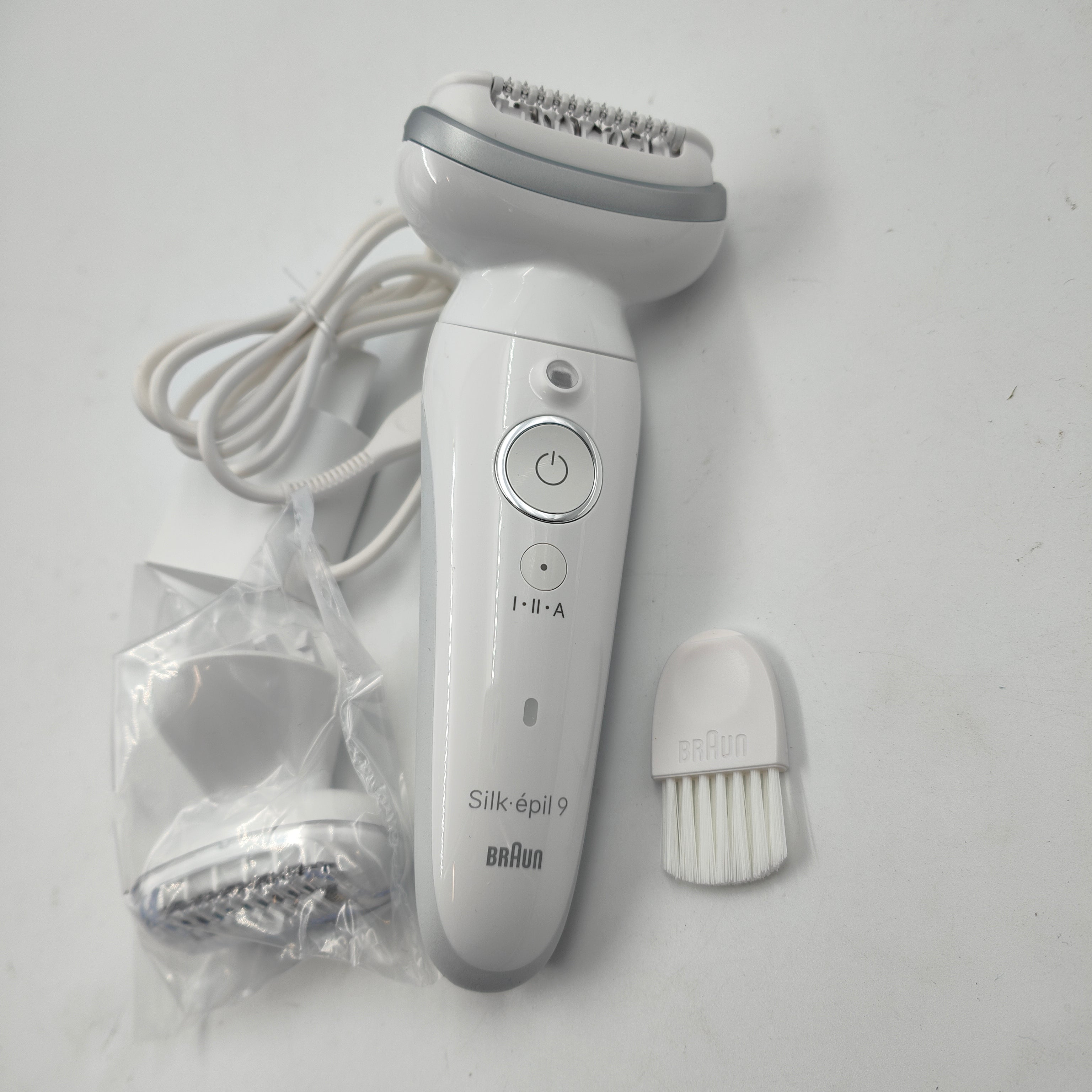 Braun Silk·épil 9 9-030 Zilver