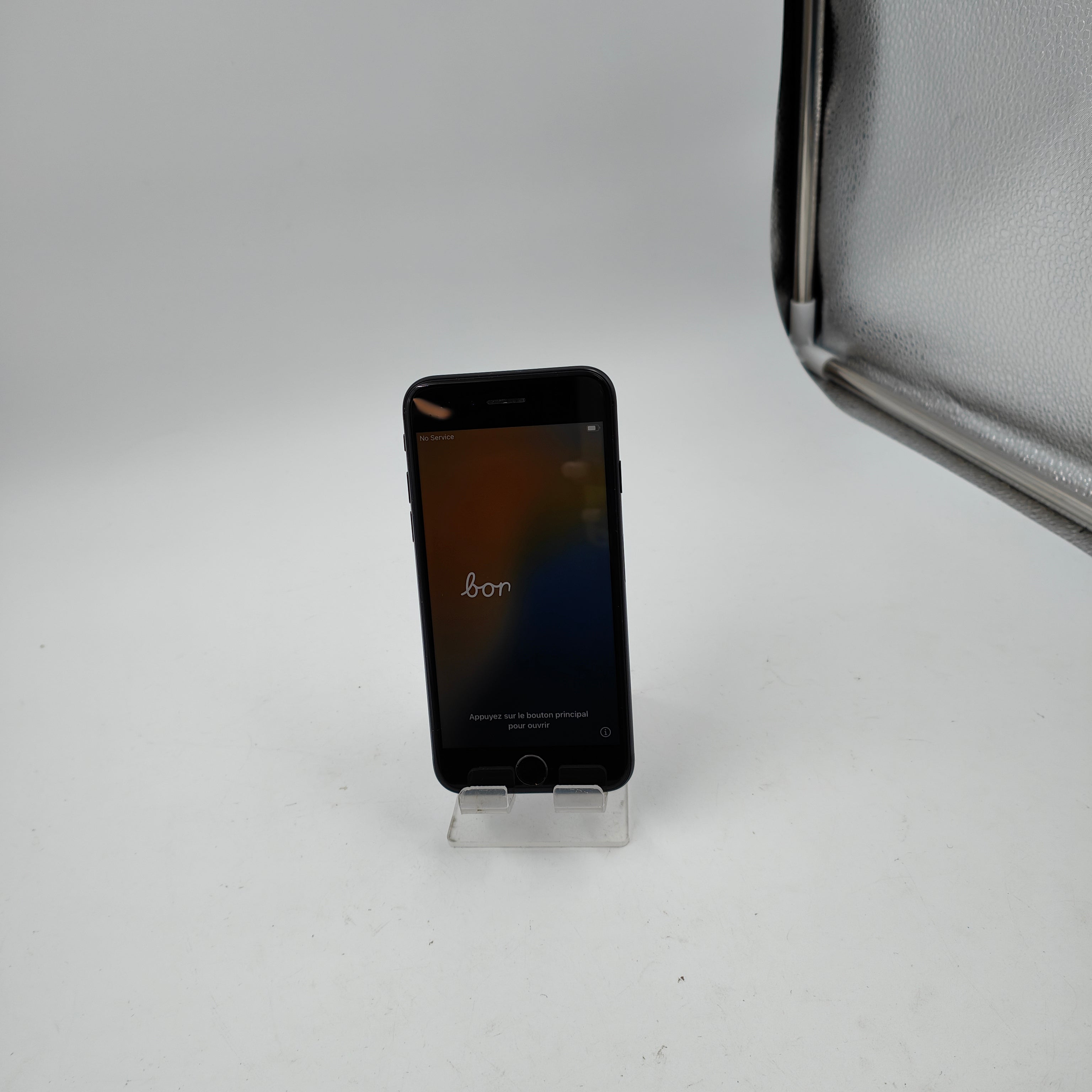 Generalüberholtes iPhone SE (3. Generation) Midnight 64GB