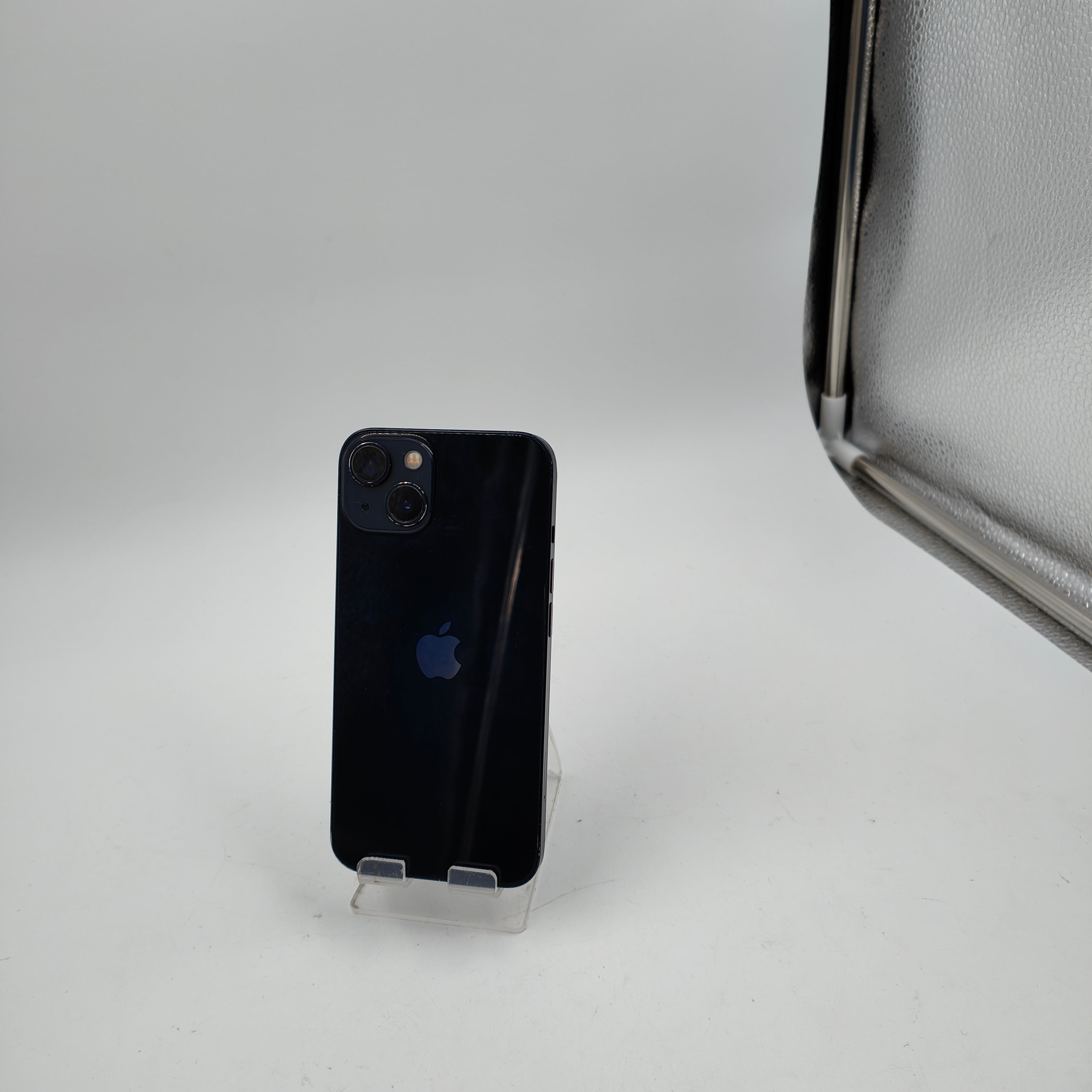 Refurbished iPhone 13 Black 128GB