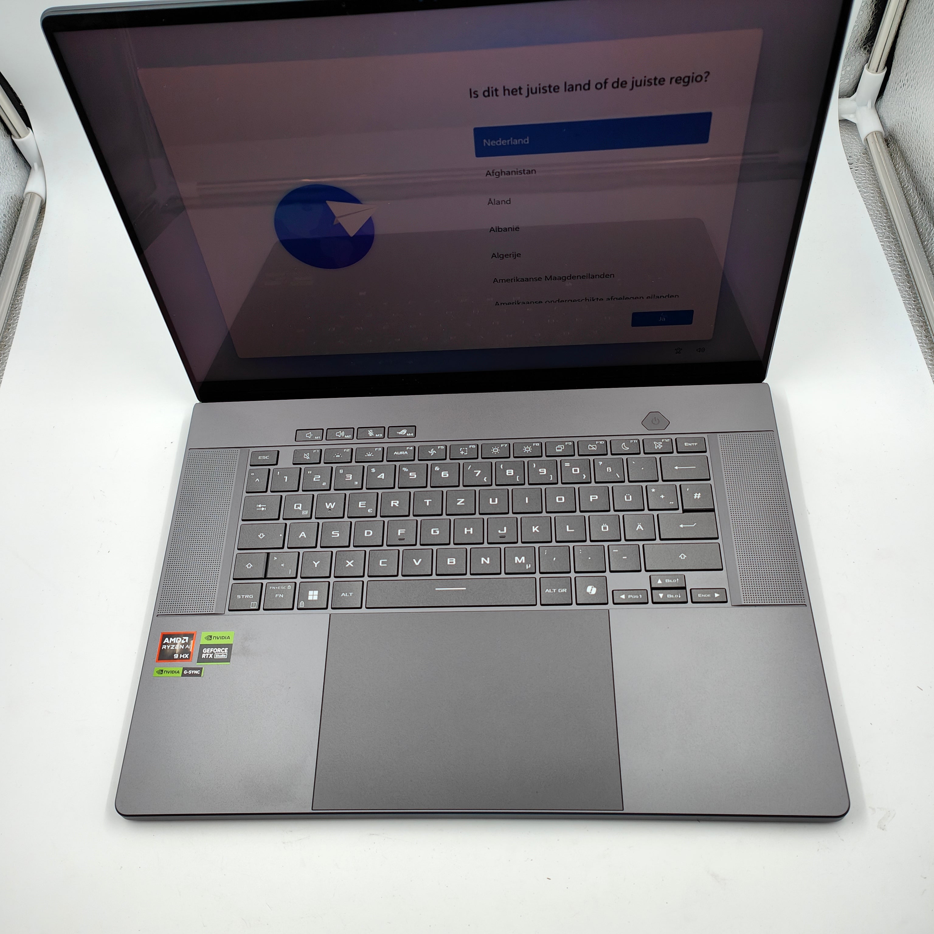 Asus ROG Zephyrus G16GA605WI-QP055W QWERTZ