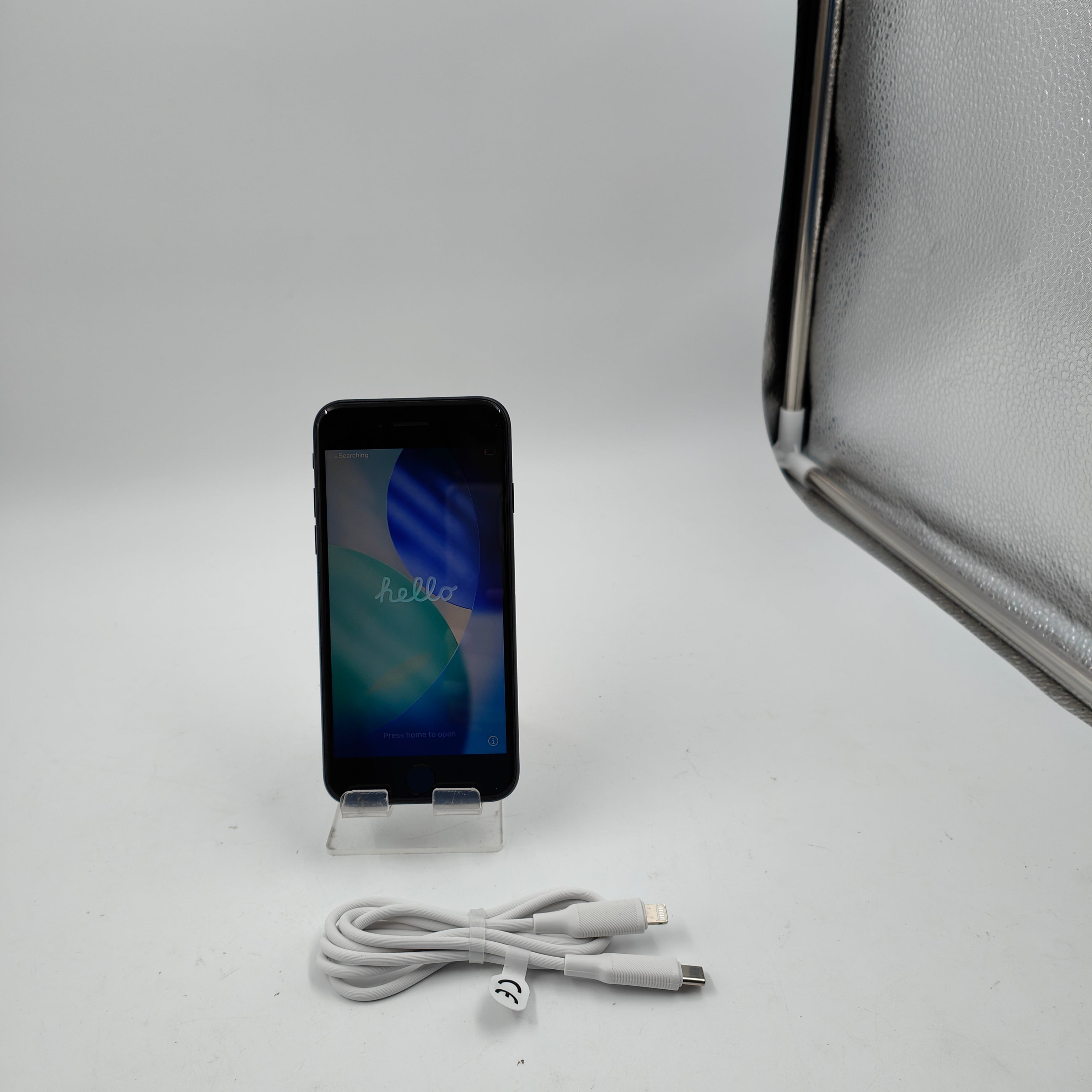 Refurbished iPhone SE (3rd gen) Midnight 64GB