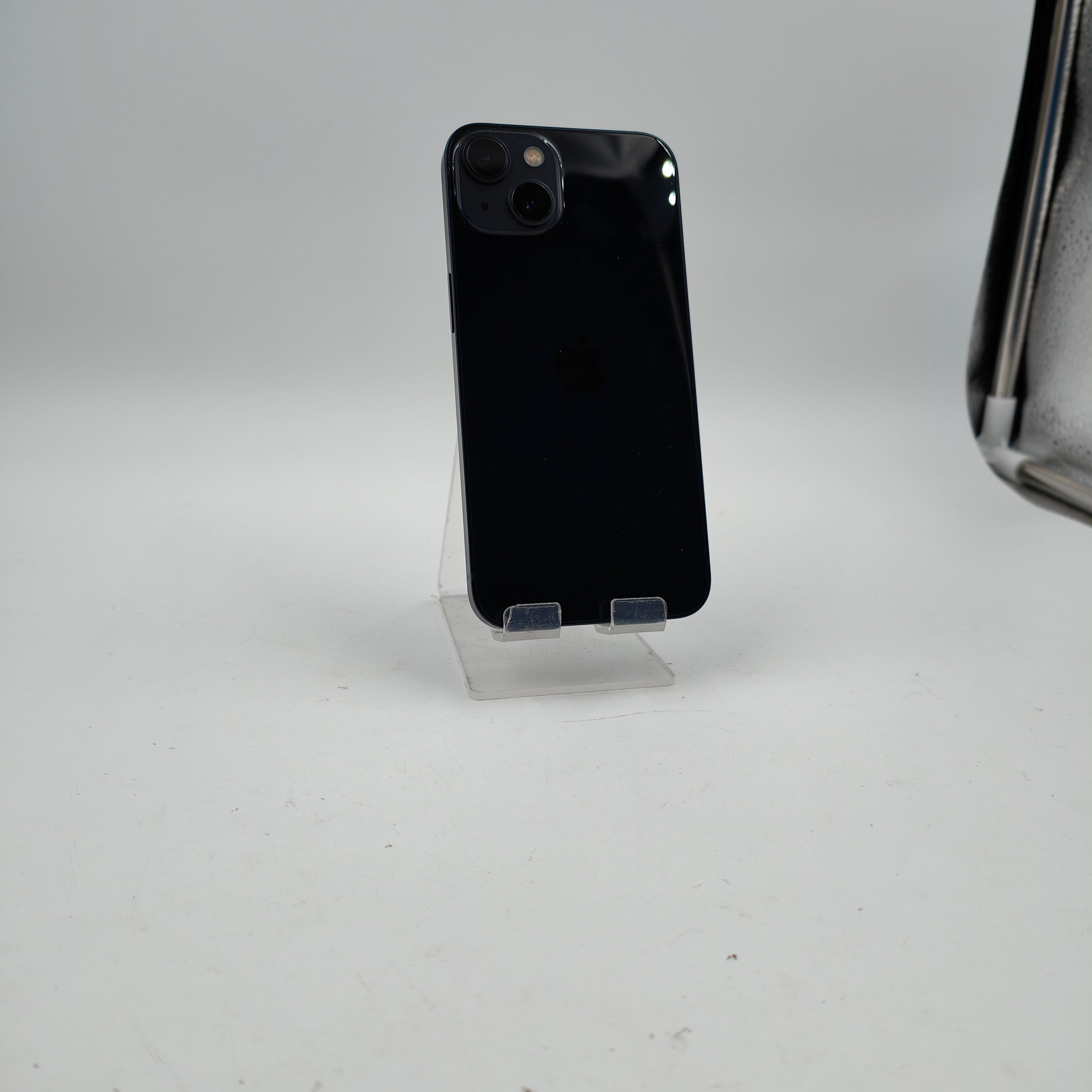 iPhone 13 reconditionné Midnight 128 Go