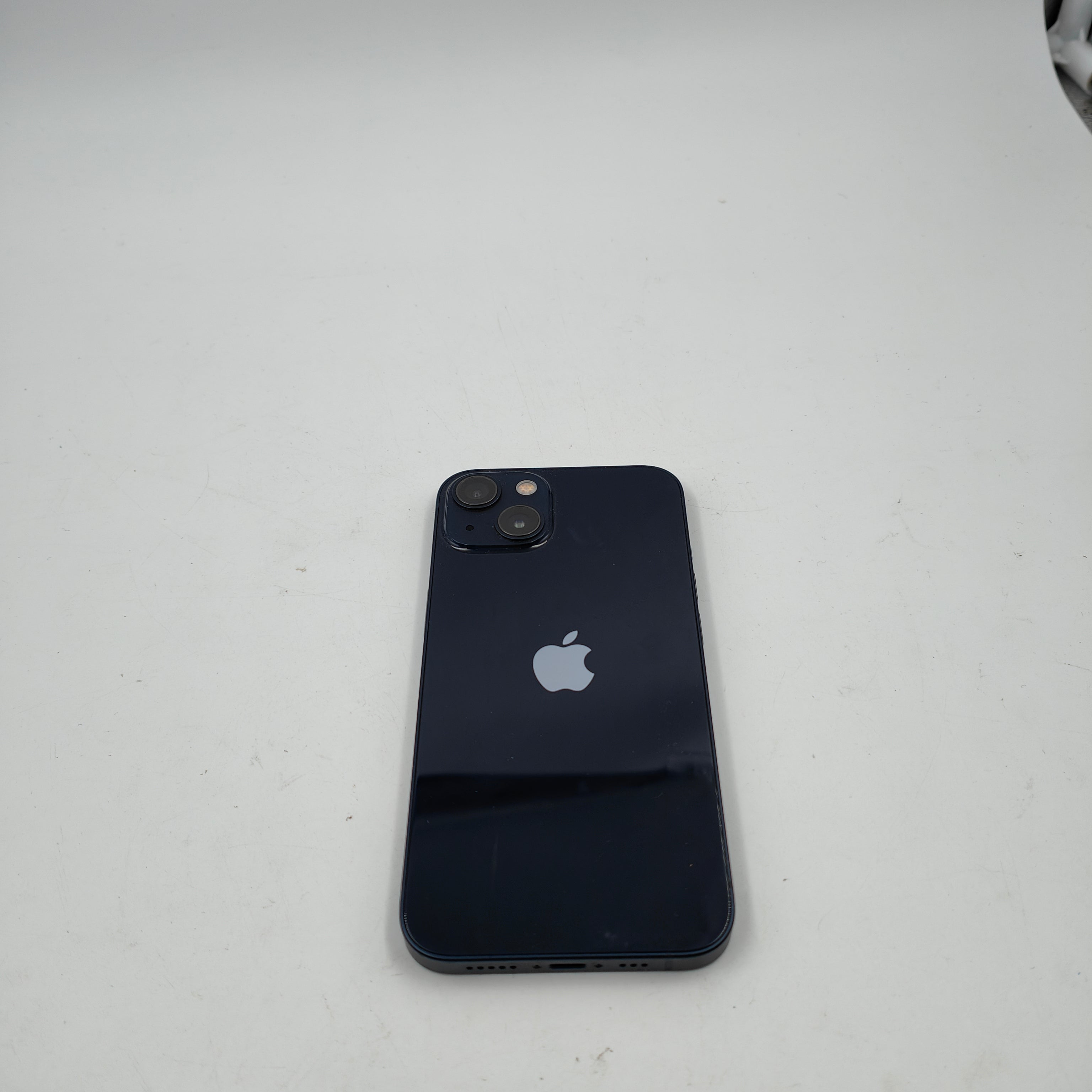 iPhone 13 reconditionné Midnight 128 Go