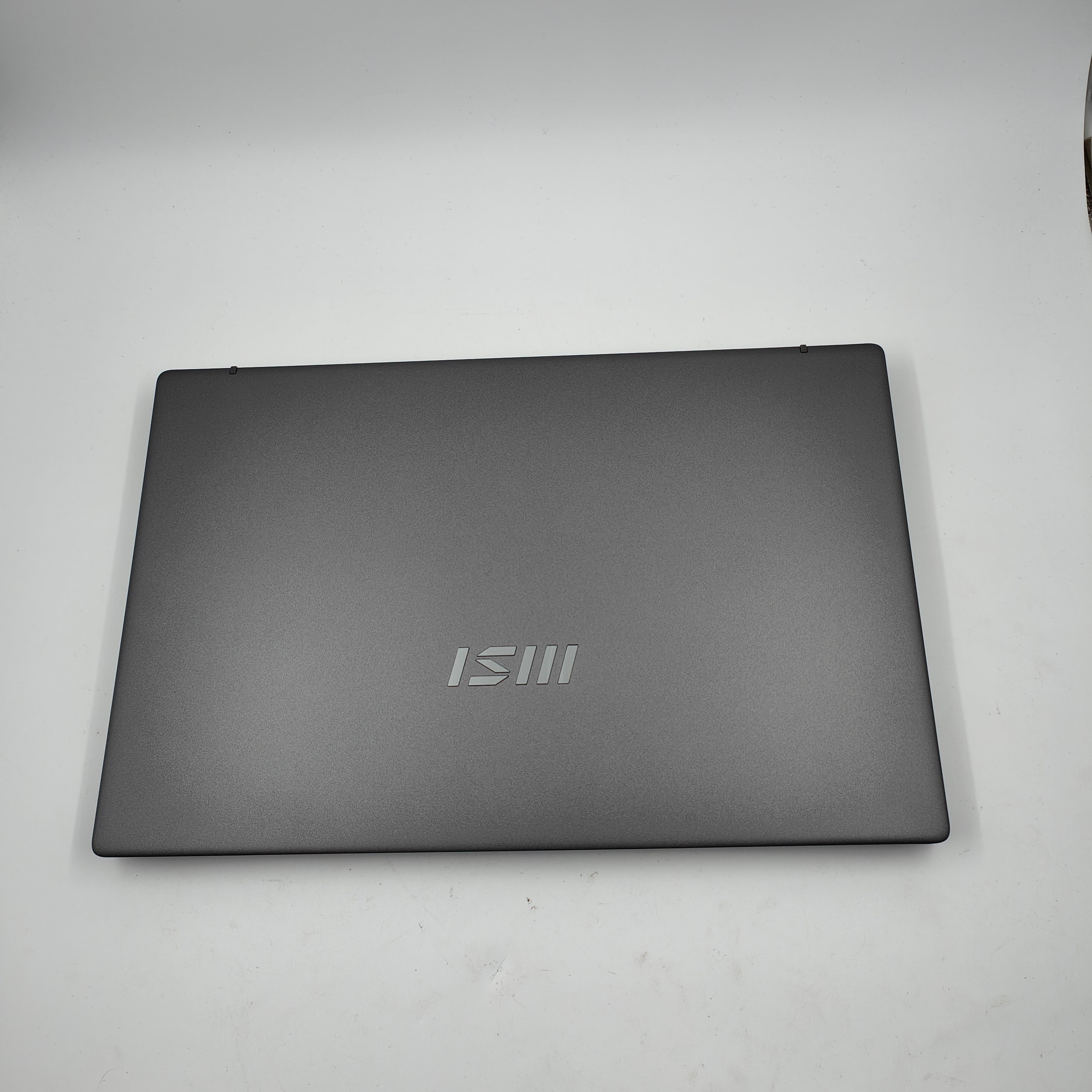 MSI Modern 15 F13MG-039 QWERTZ