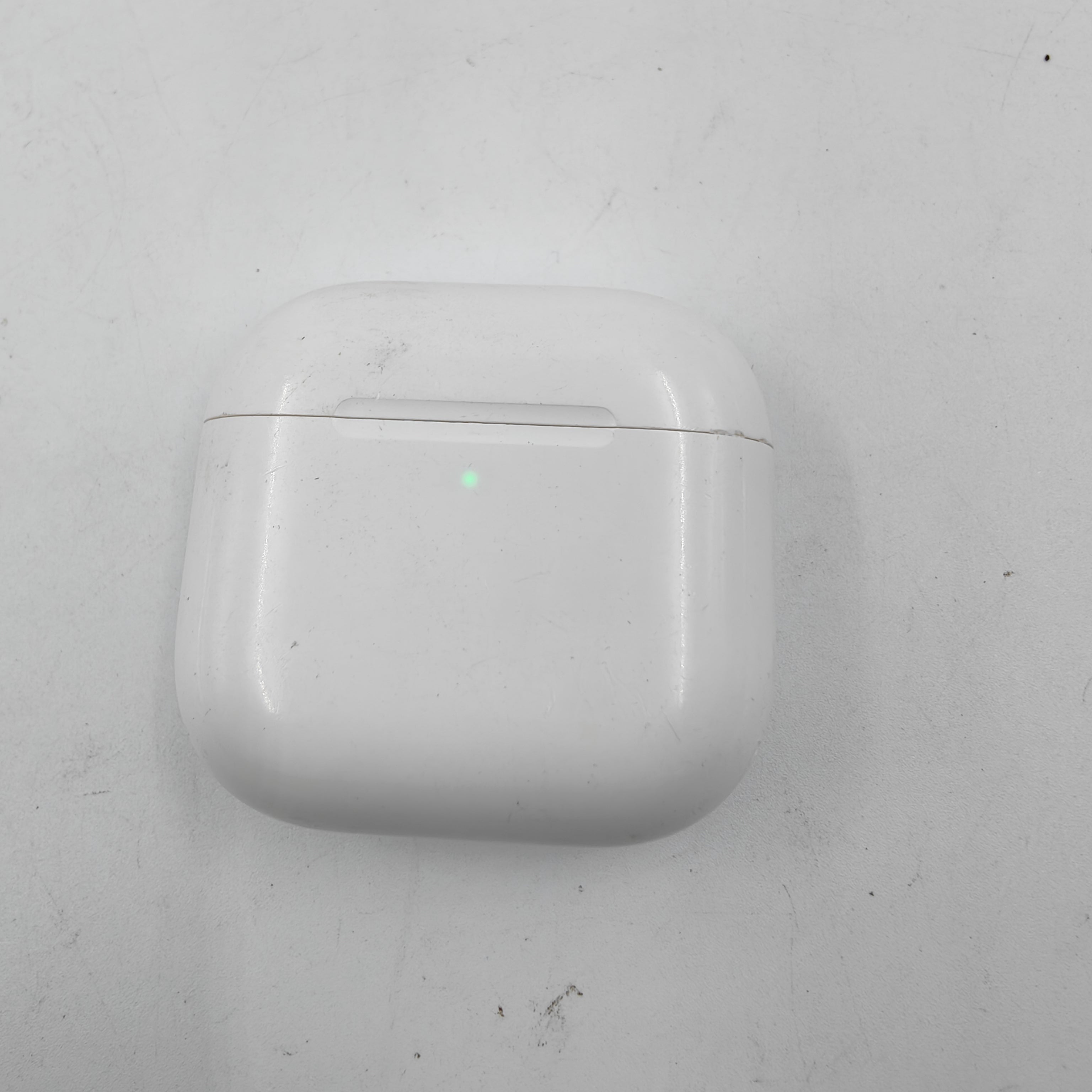Apple AirPods 4 Active Noise Cancellation
