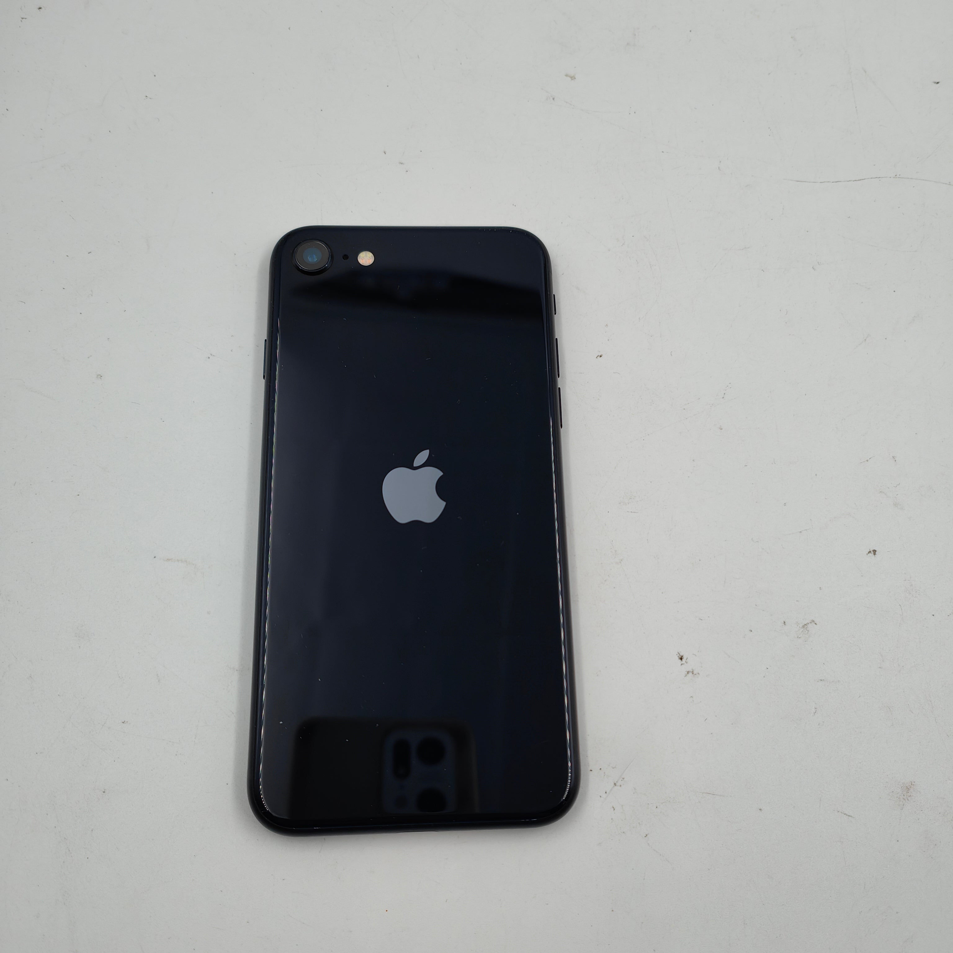 Refurbished iPhone SE (3rd gen) Midnight 64GB