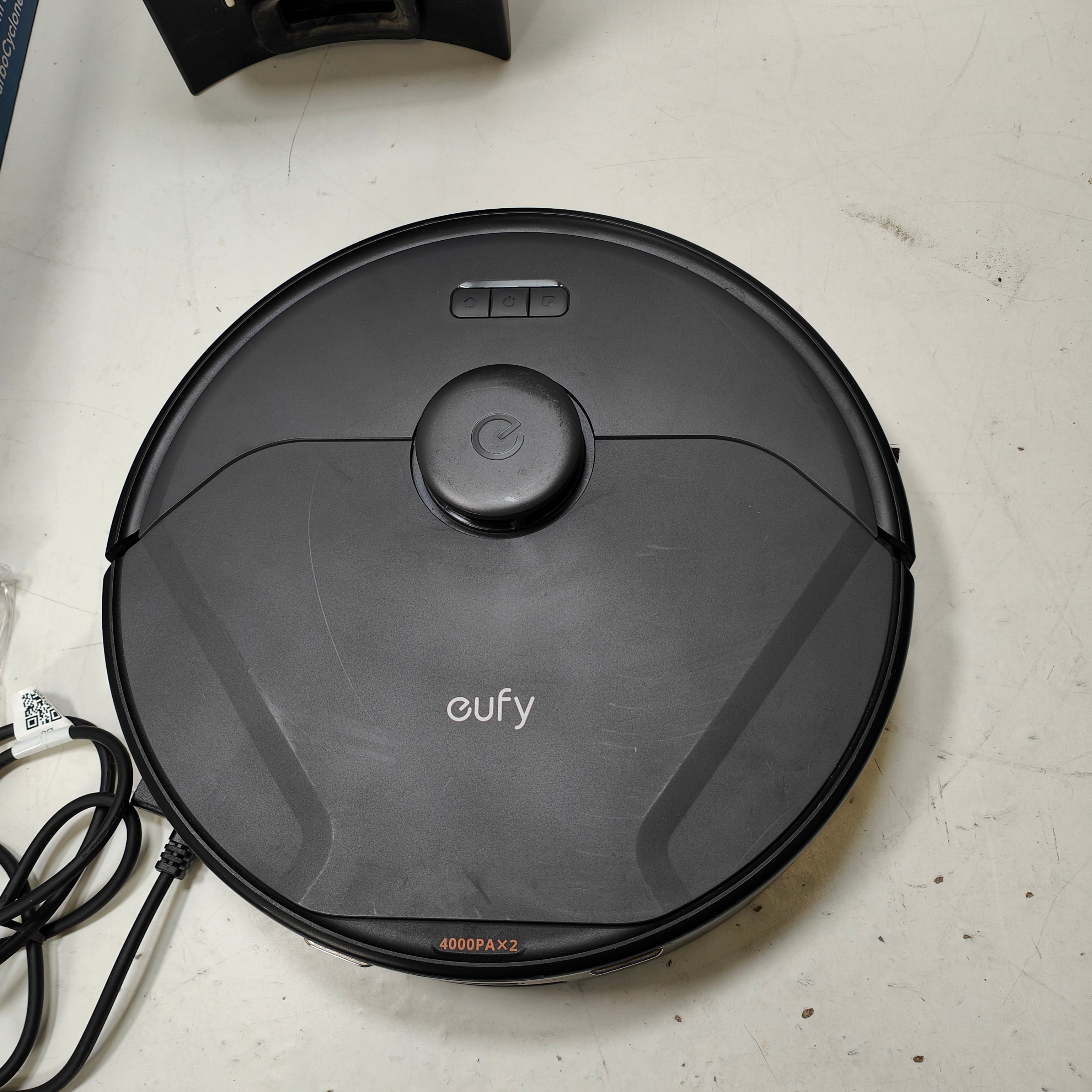iRobot Roomba Plus 405 Combo-Roboter + Autowash-Dock Schwarz