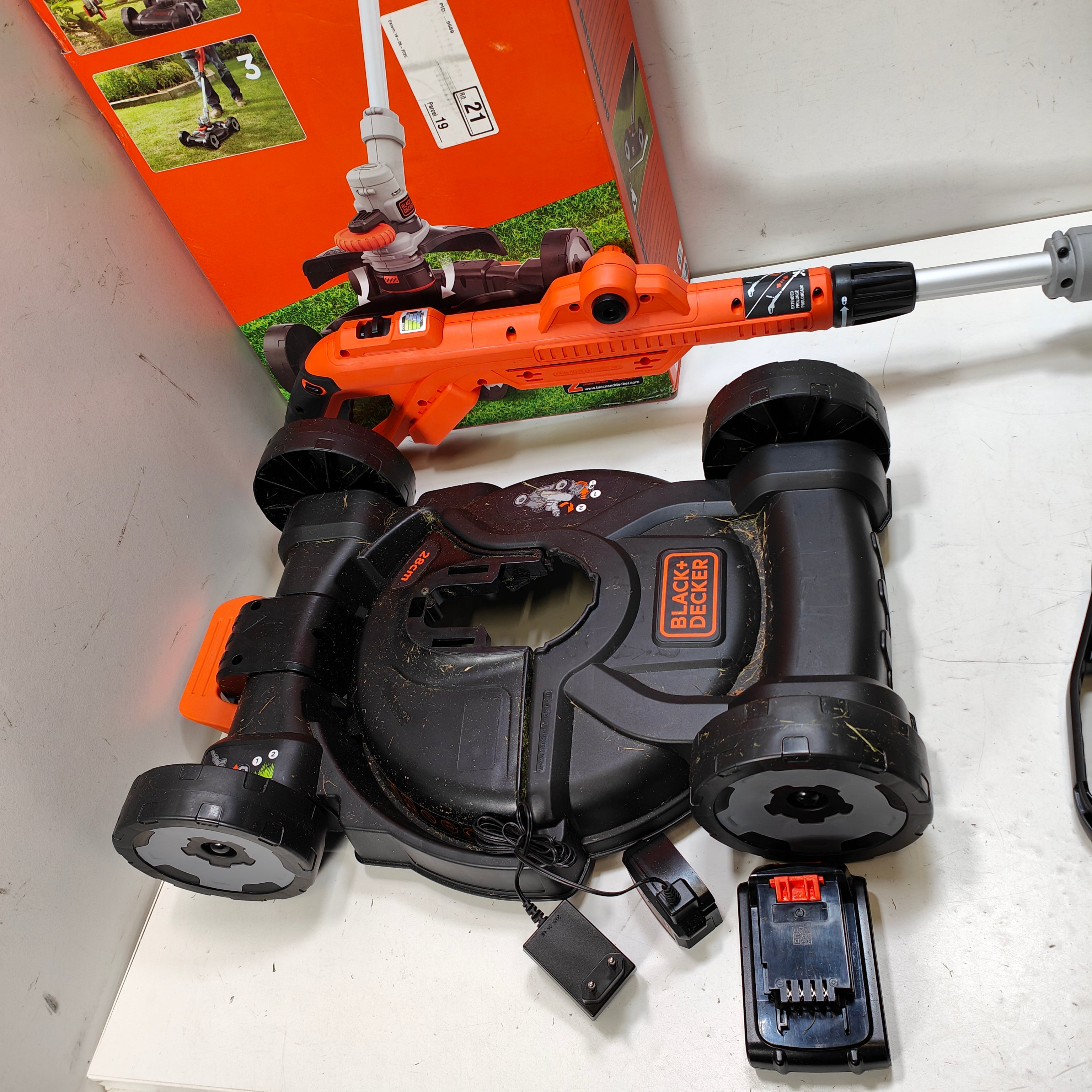 BLACK+DECKER STC1820CM