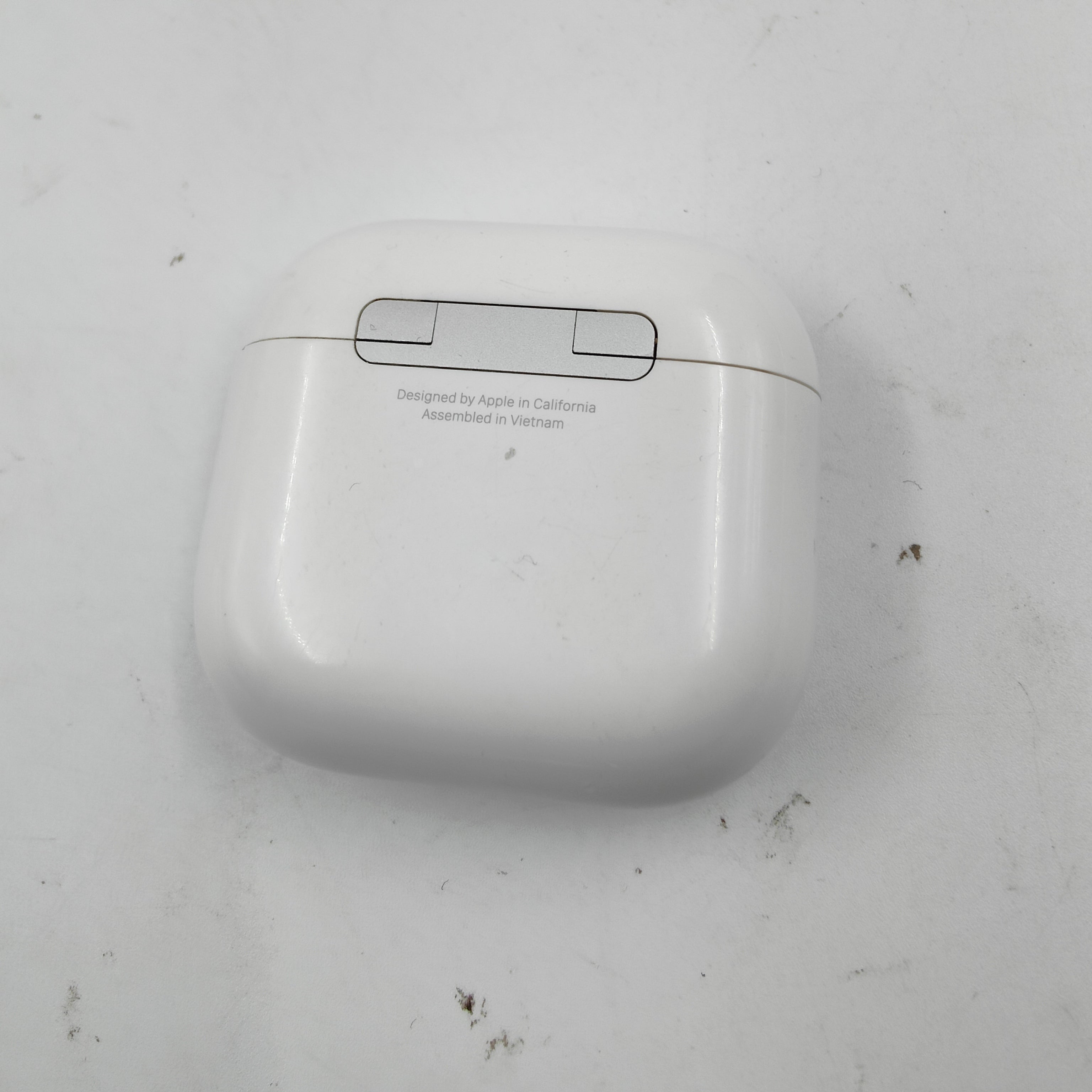 Apple AirPods 4 avec suppression active du bruit