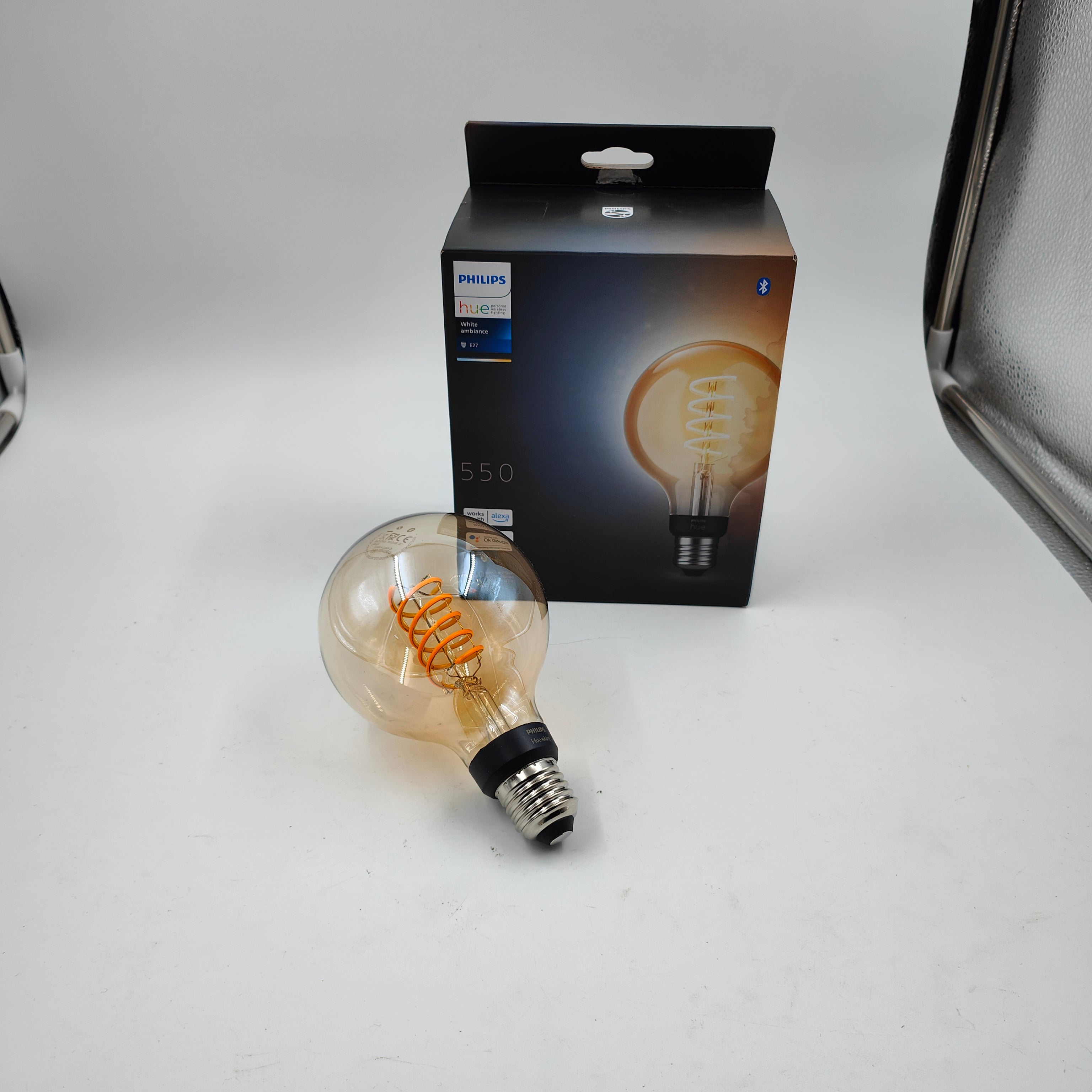Ampoule filament Philips Hue White Ambiance Globe E27