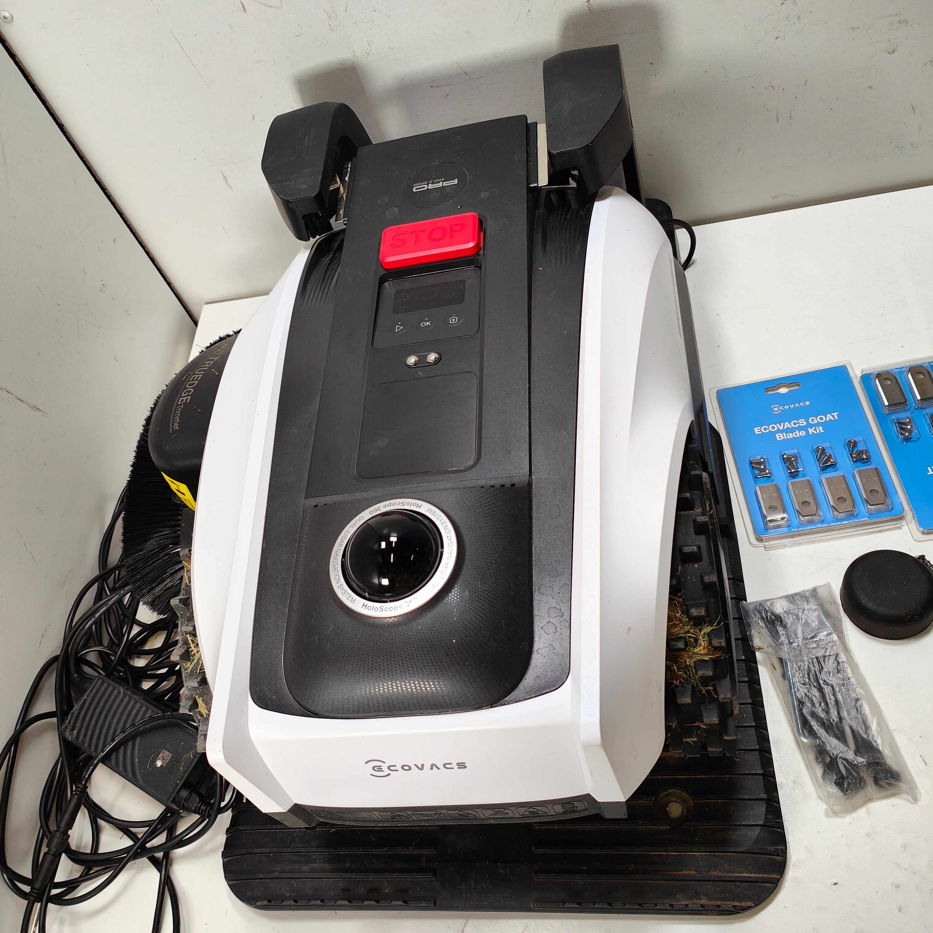 Ecovacs GOAT O1200 LiDAR PRO Zubehörpaket