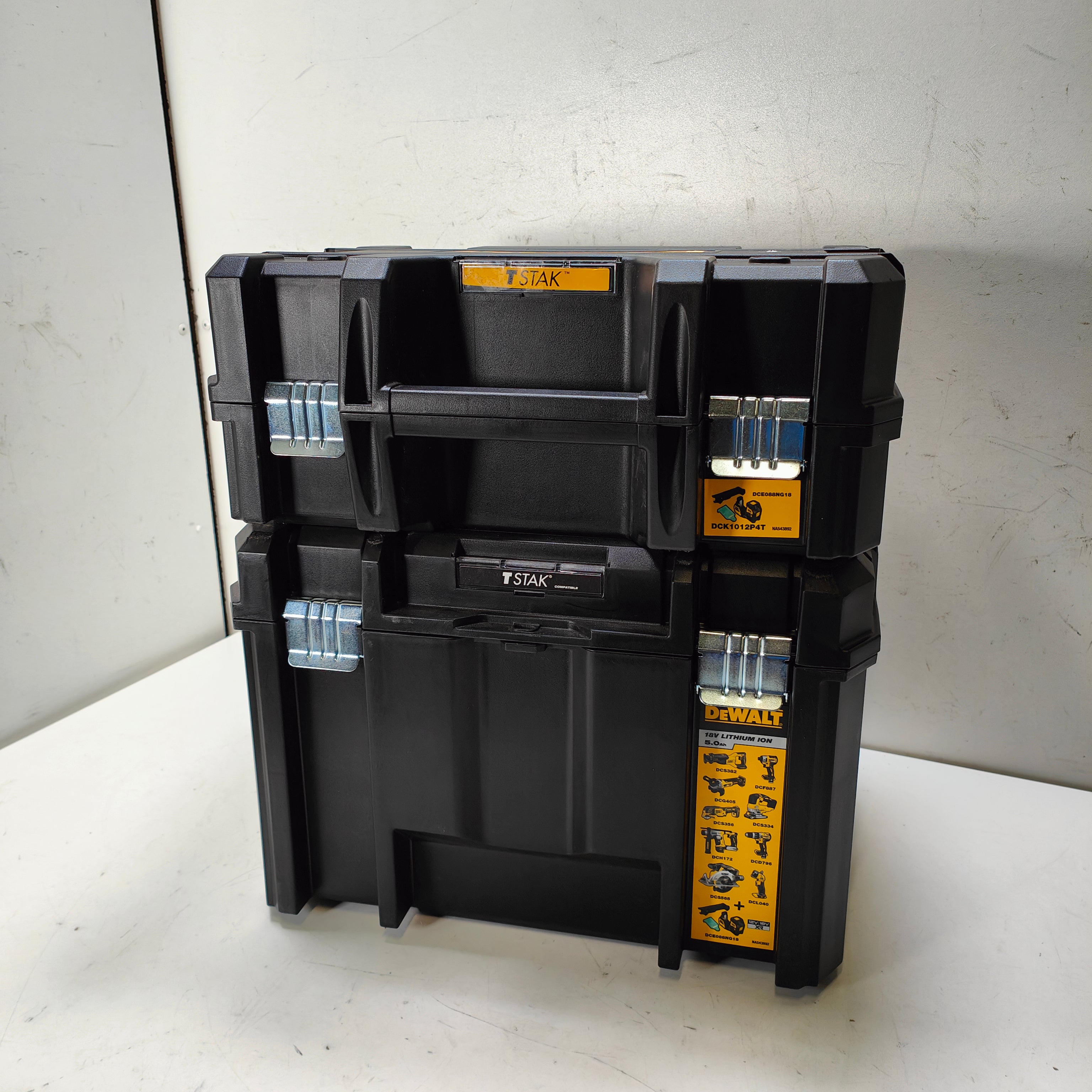 DeWalt DCK1012P4T-QW Combination Tool Set