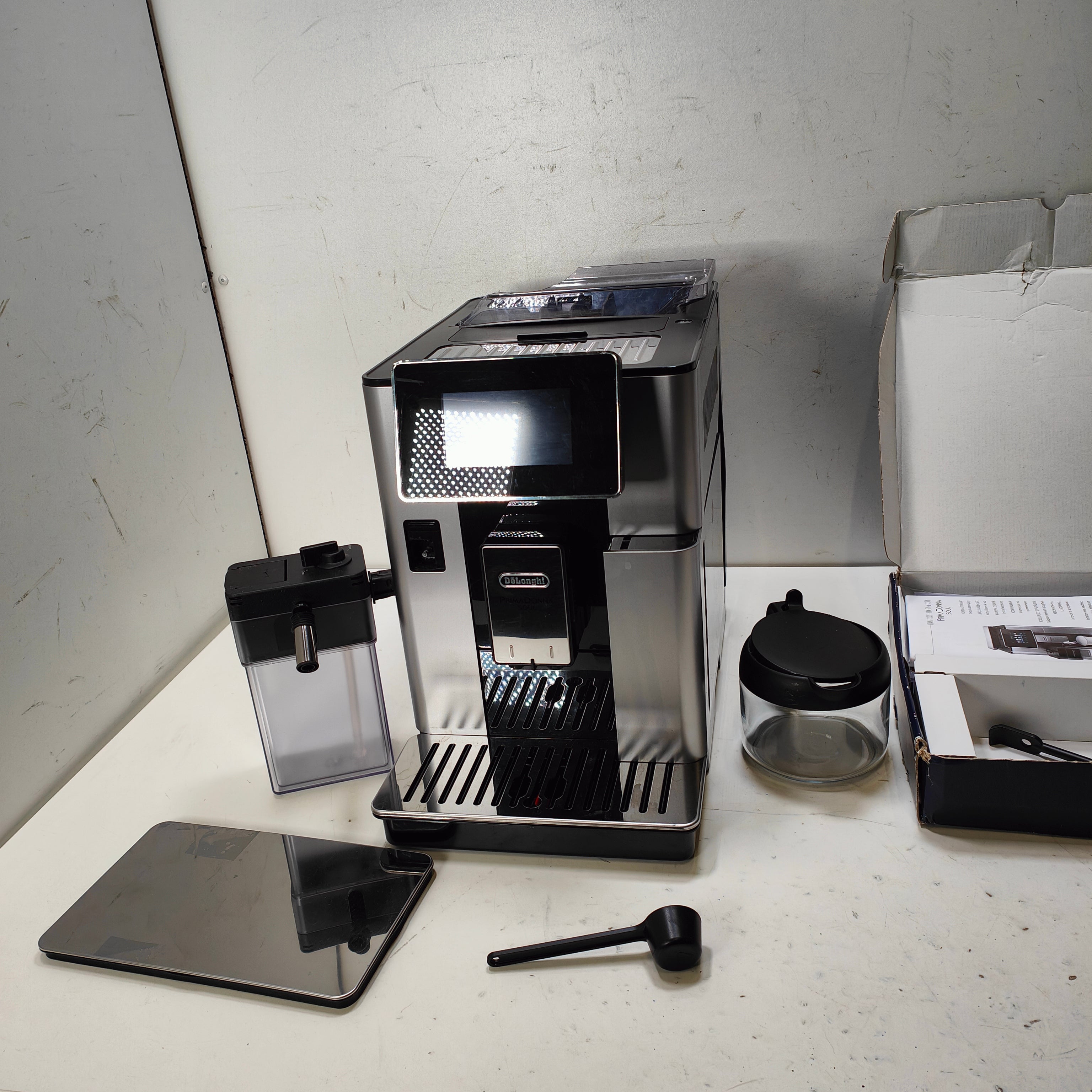 DeLonghi PrimaDonna Soul ECAM 610.75.MB
