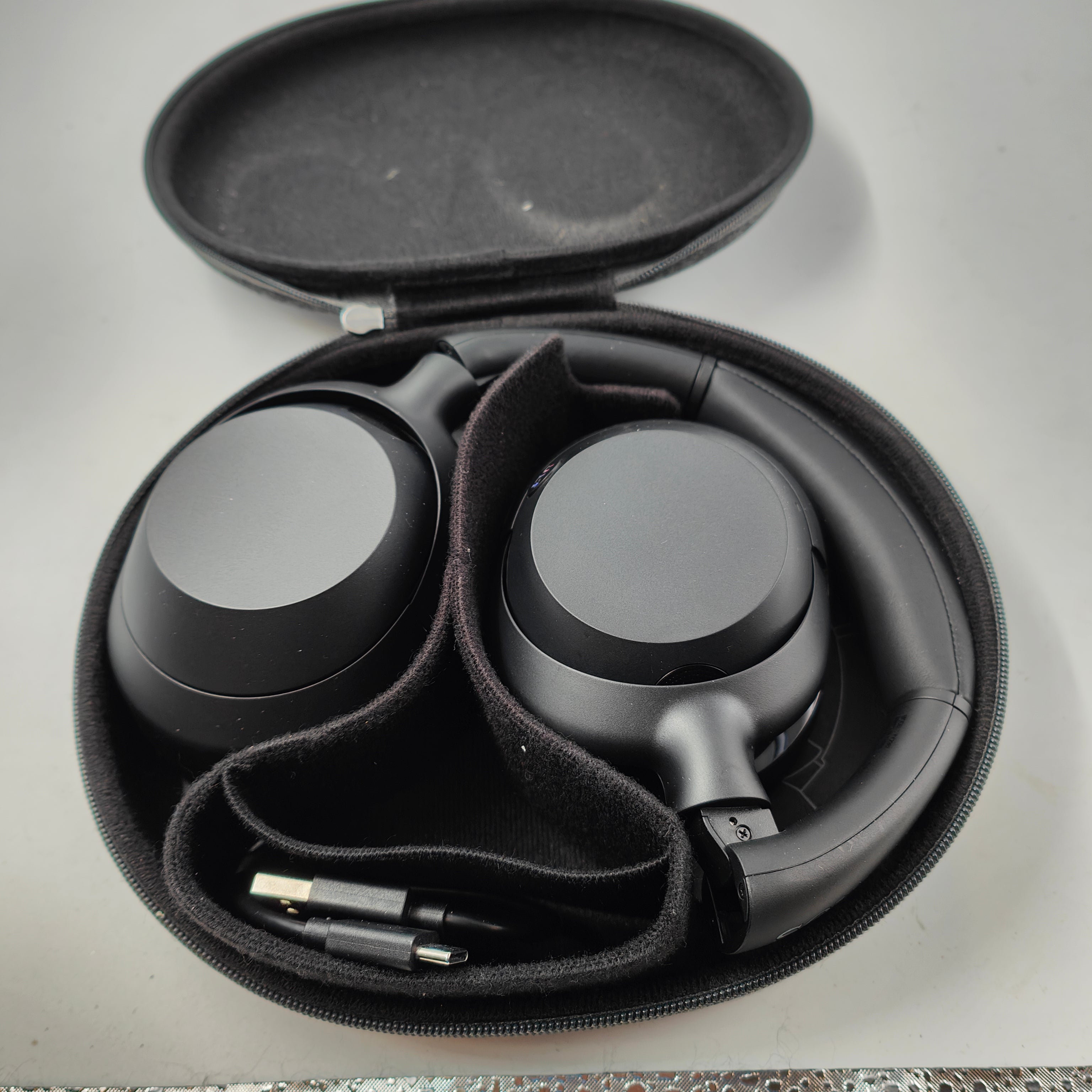 Sony ULT Wear Black