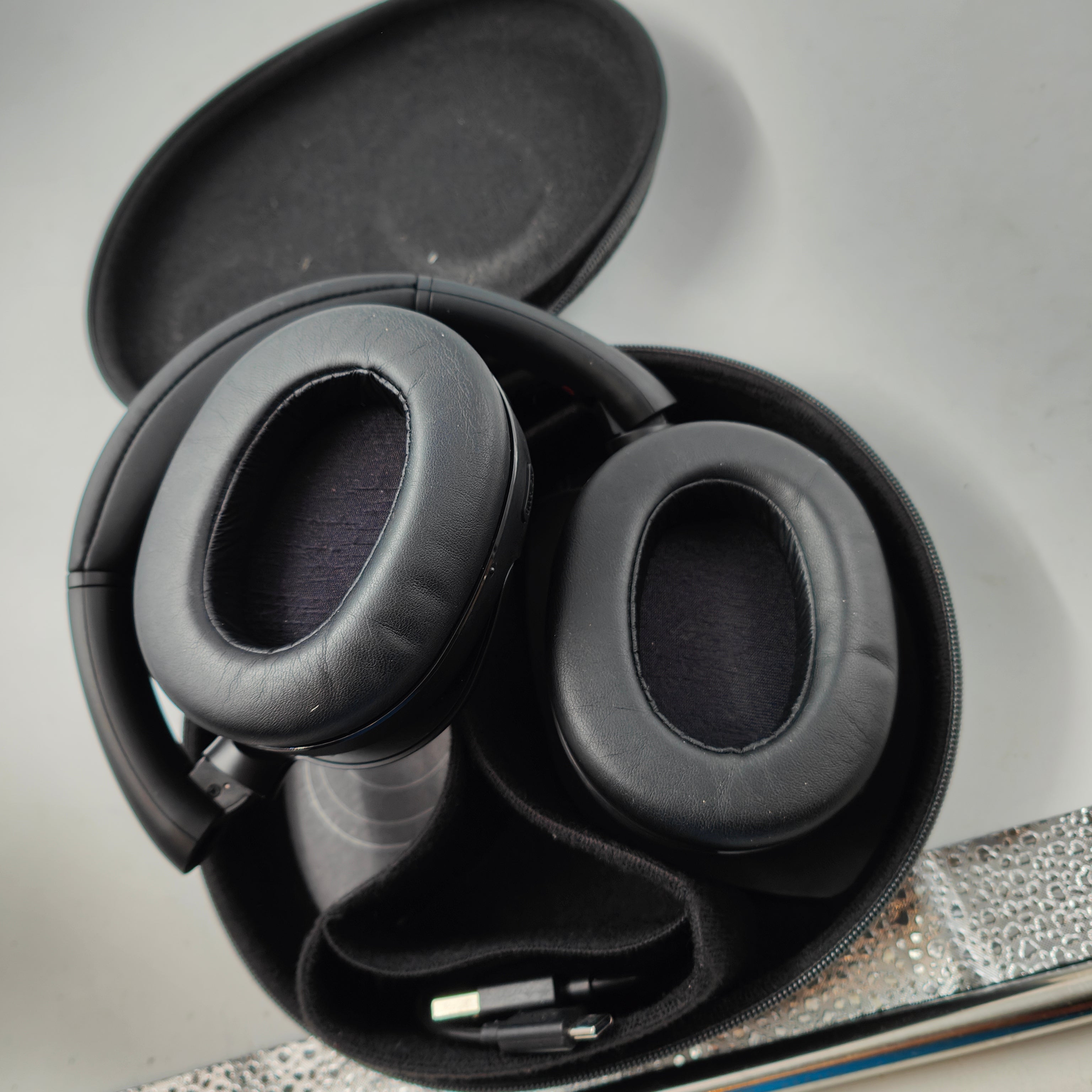 Sony ULT Wear Black