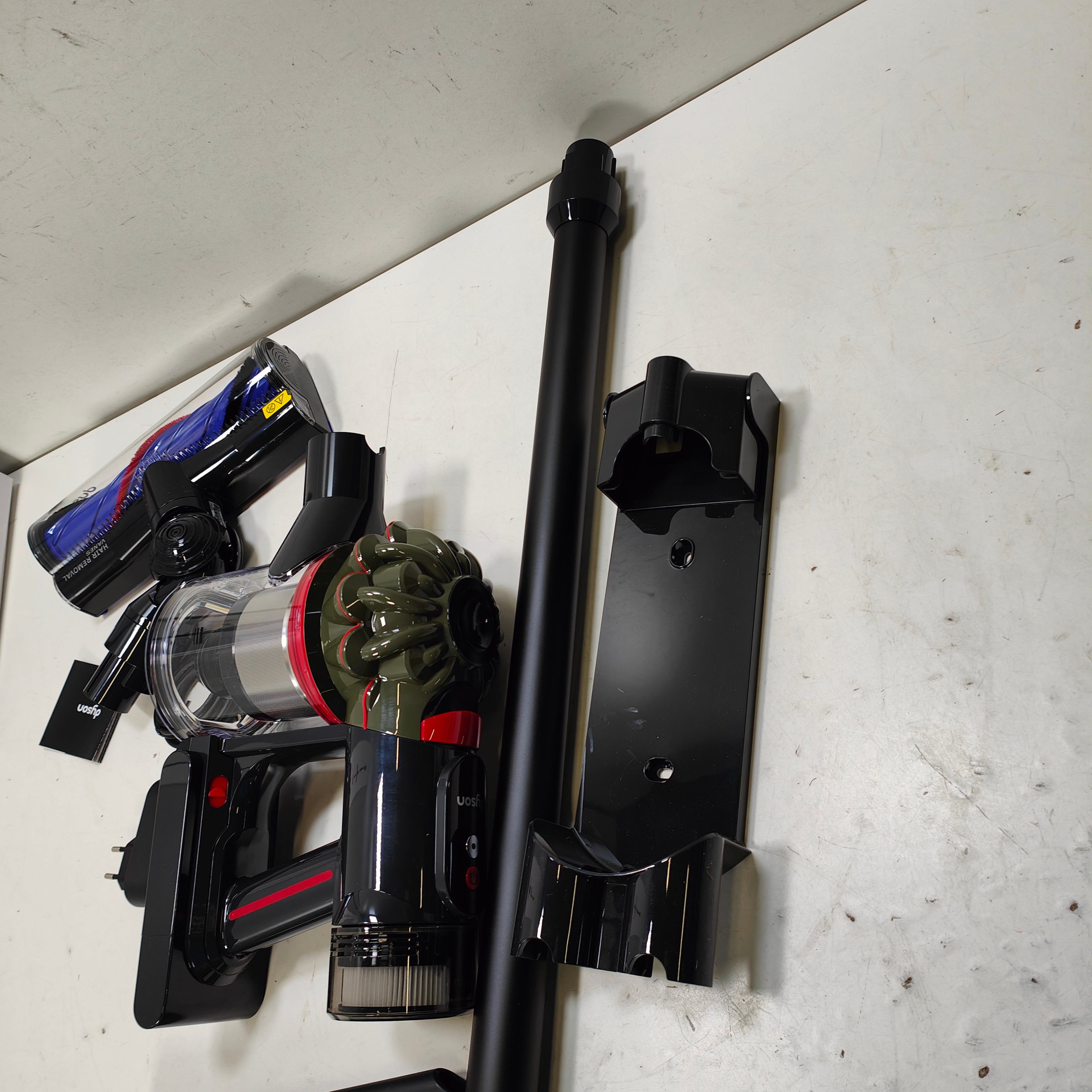 Dyson V8 Cyclone