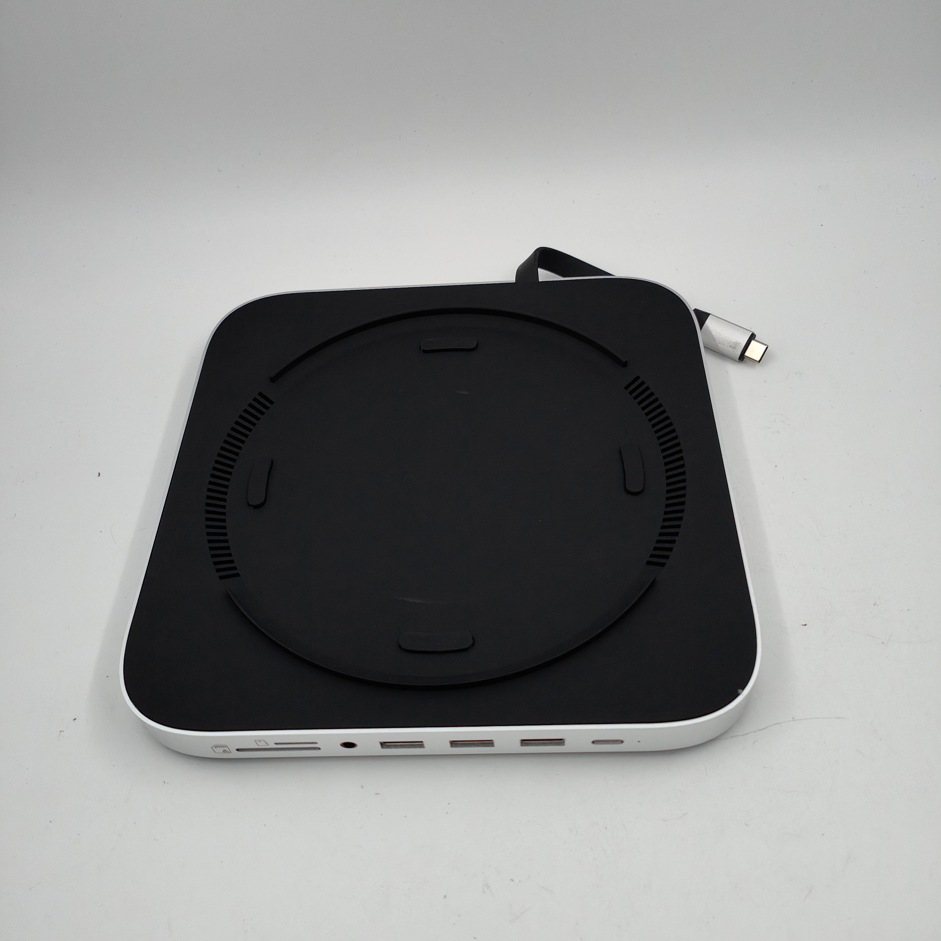 Satechi Aluminiumständer-Hub für Mac mini, Silber