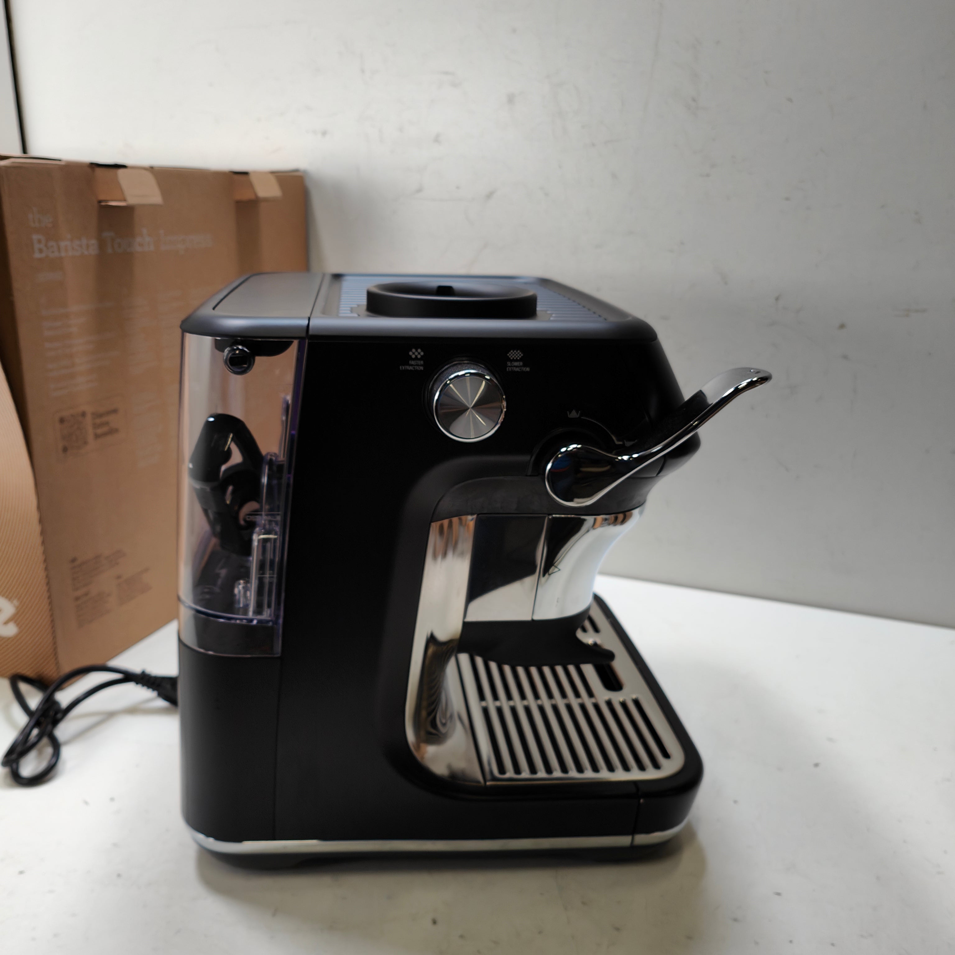Sage Barista Touch Impress Cold Black Truffle