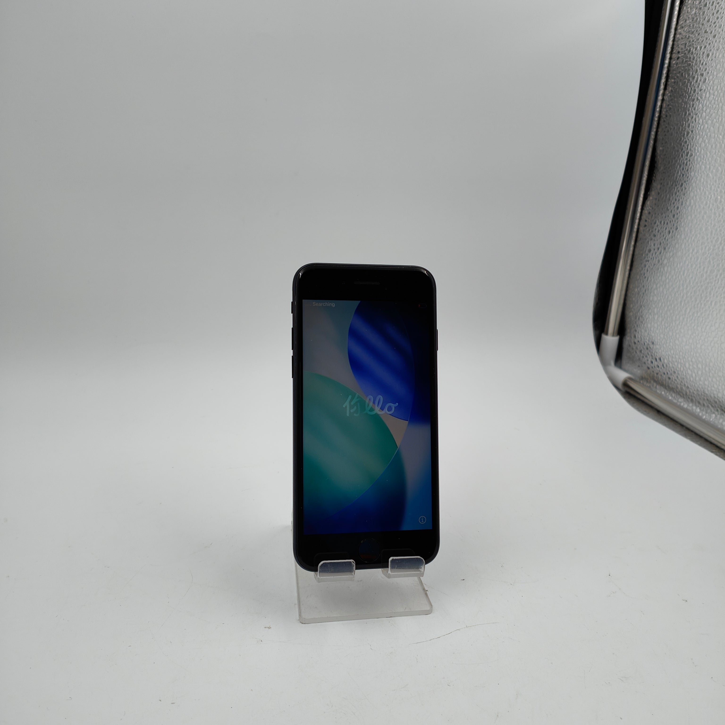 Refurbished iPhone SE (3rd gen) Midnight 64GB