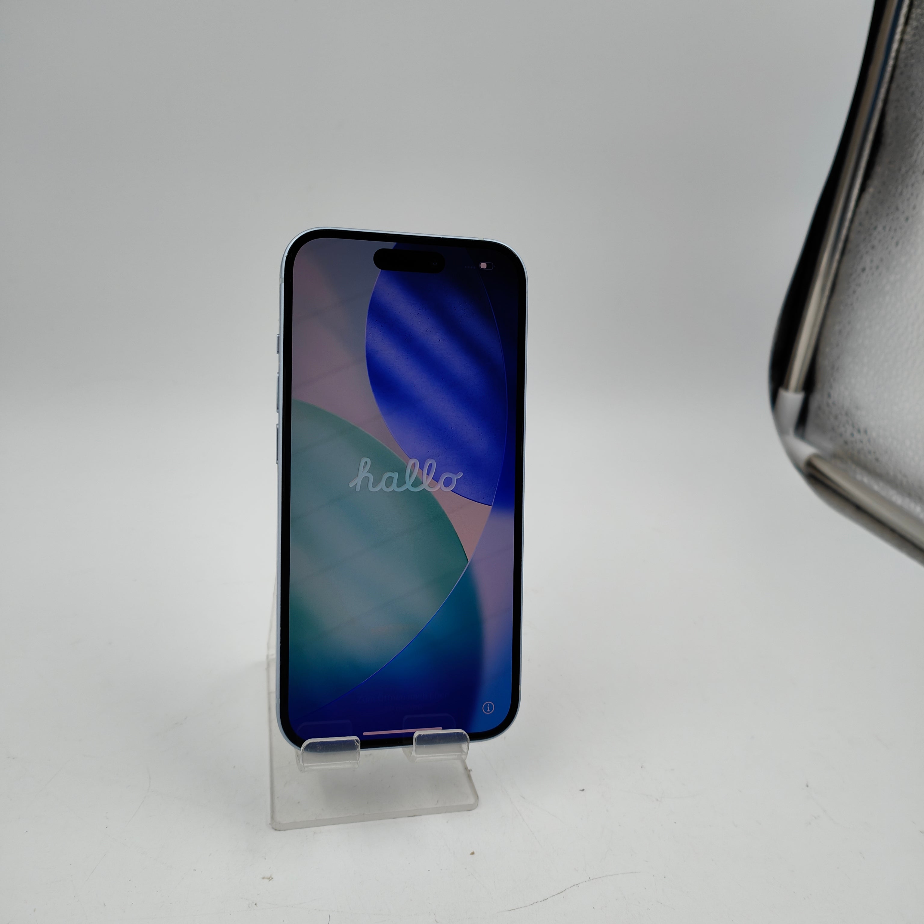 Refurbished iPhone 15 128GB Blue