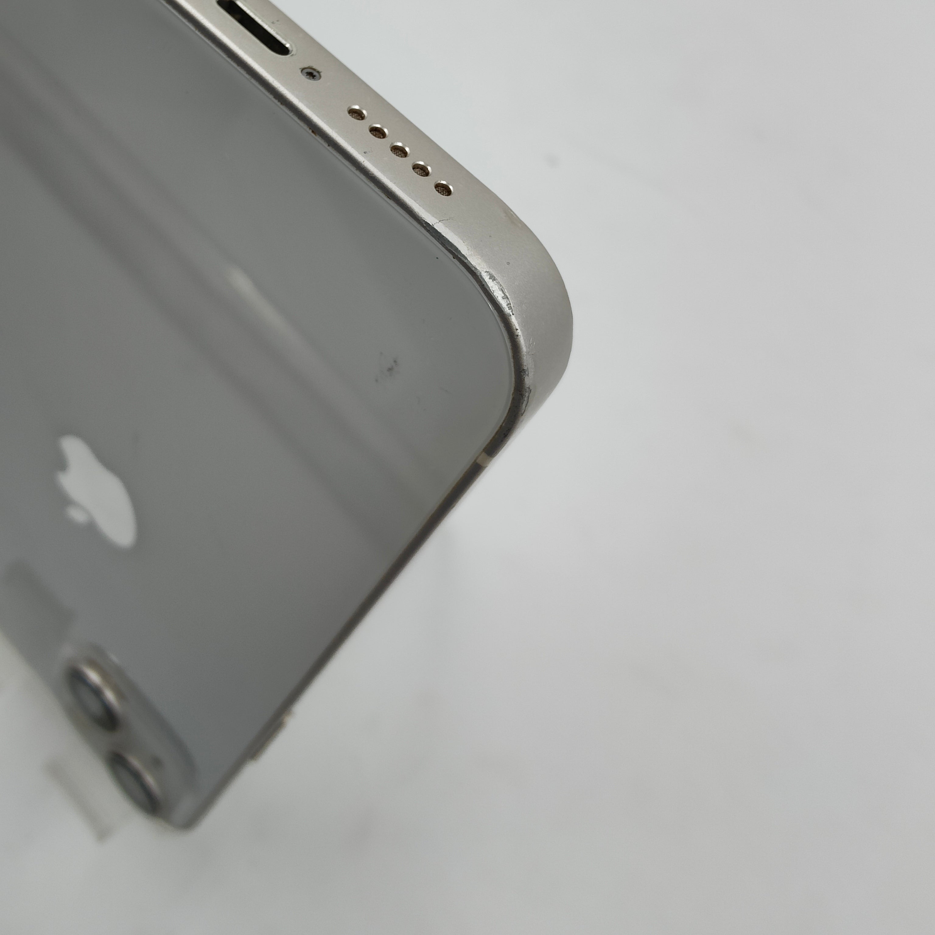Refurbished iPhone 13 128GB White