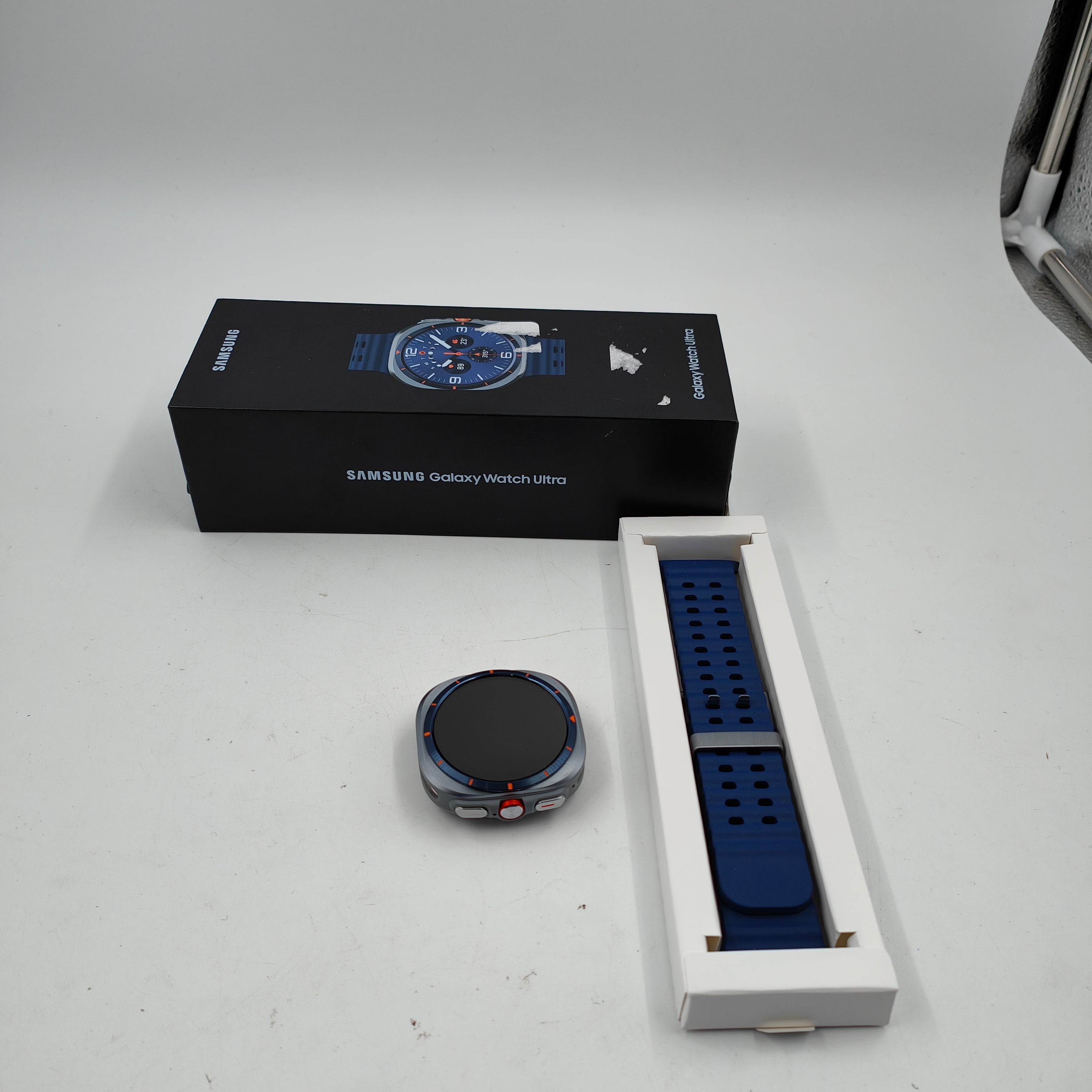 Samsung Galaxy Watch Ultra (2025) 4G en titane bleu 47 mm