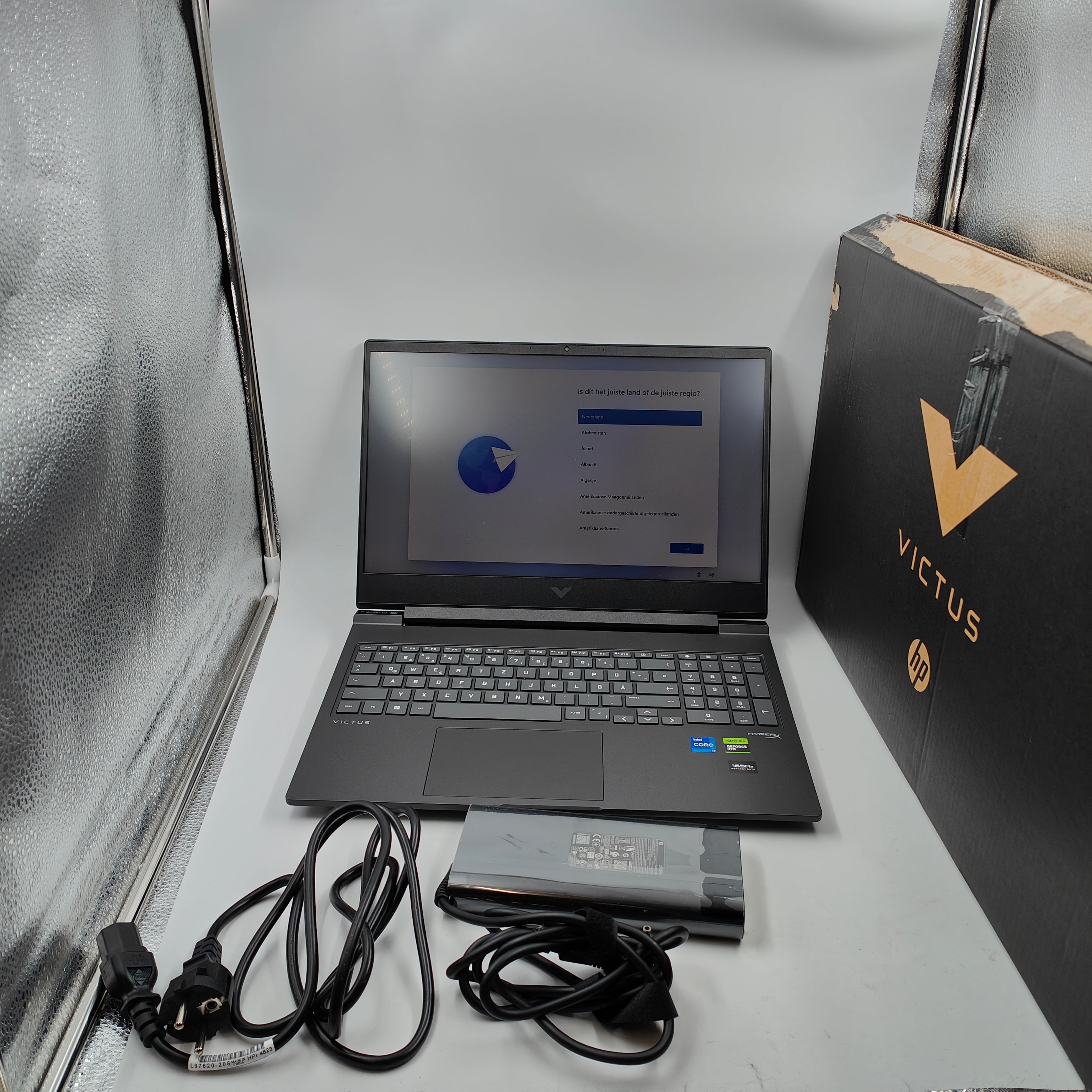 HP VICTUS 16-r1077ng QWERTZ