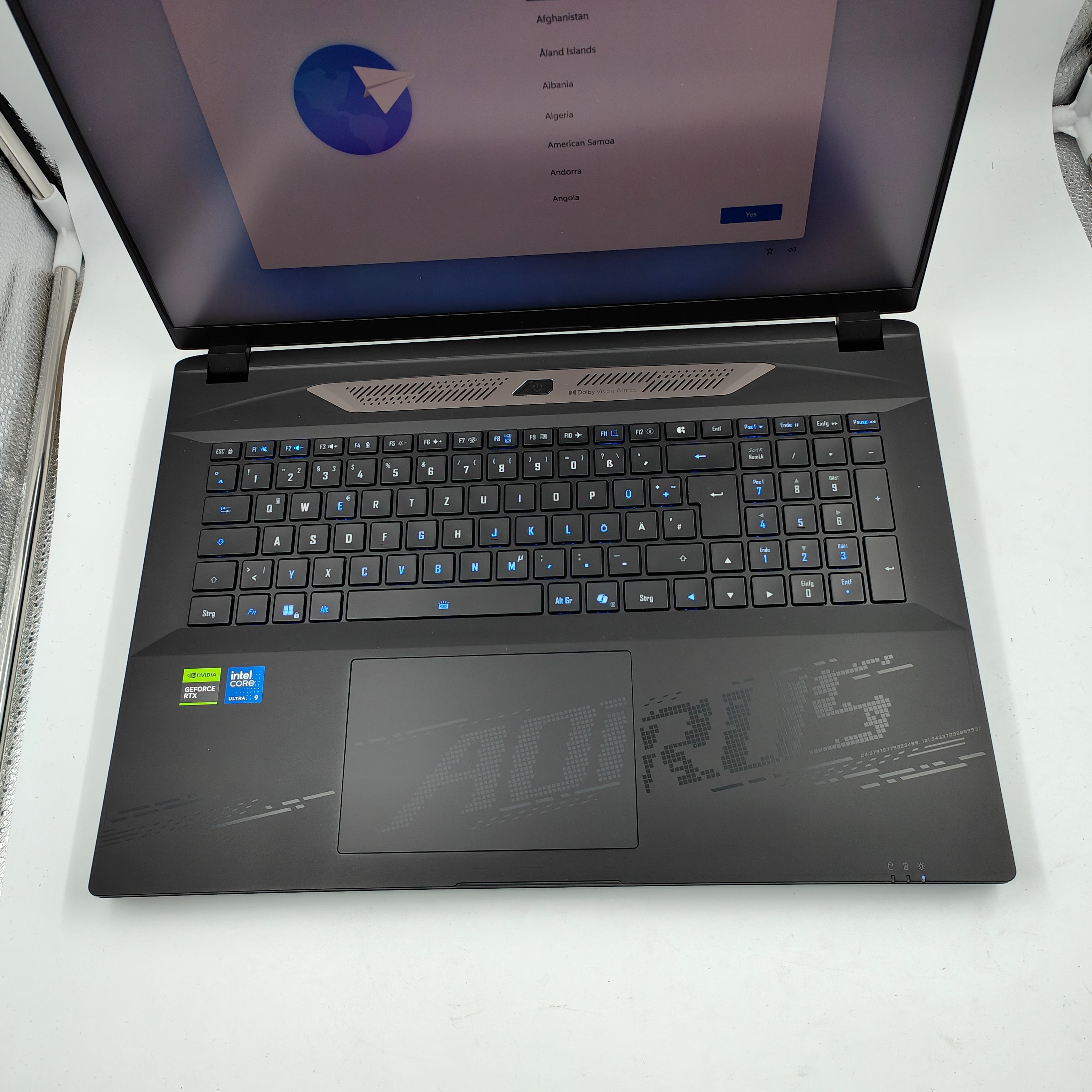 Gigabyte AORUS MASTER 18 BYH QWERTZ