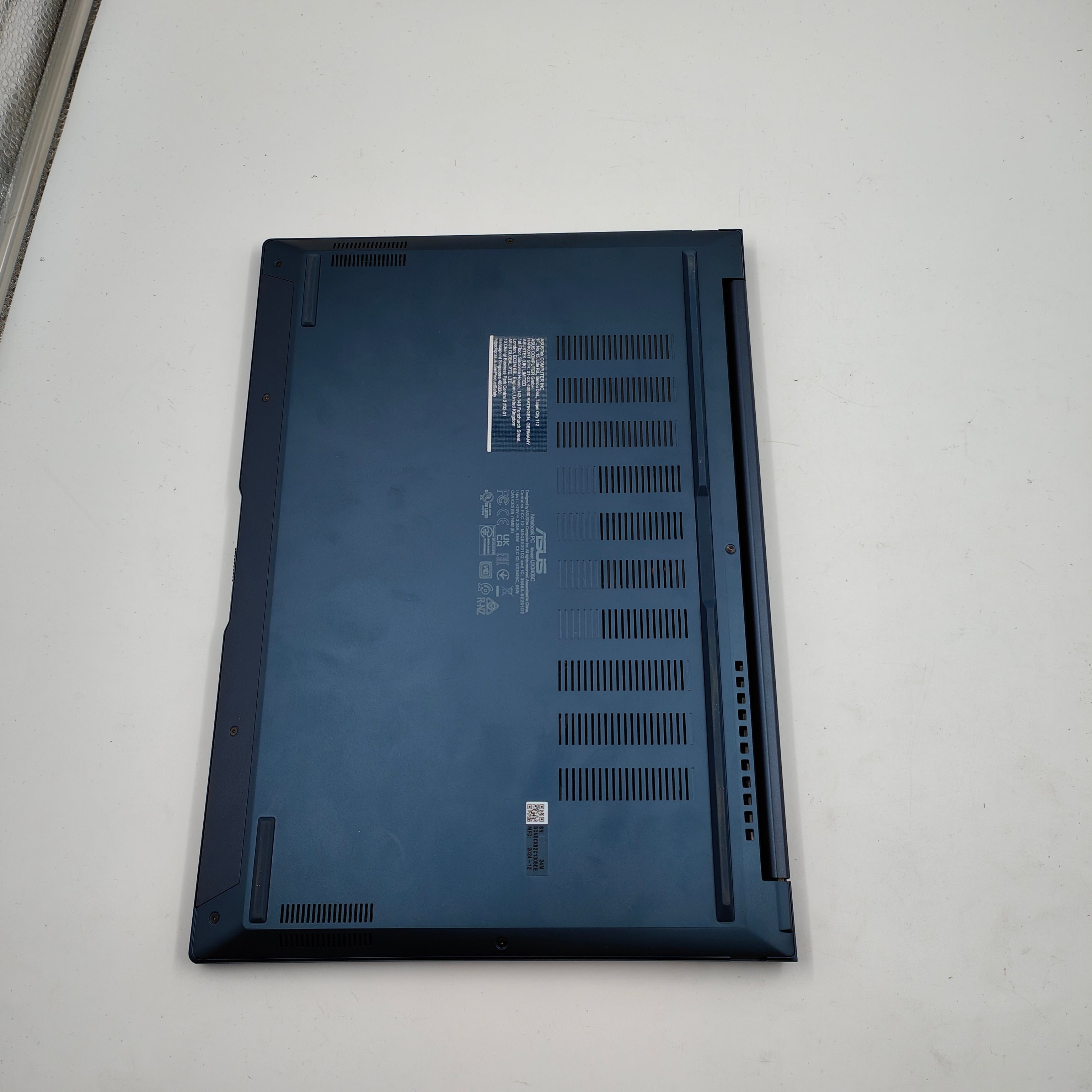 Asus Zenbook 14 OLED UX3405CA-QL367W