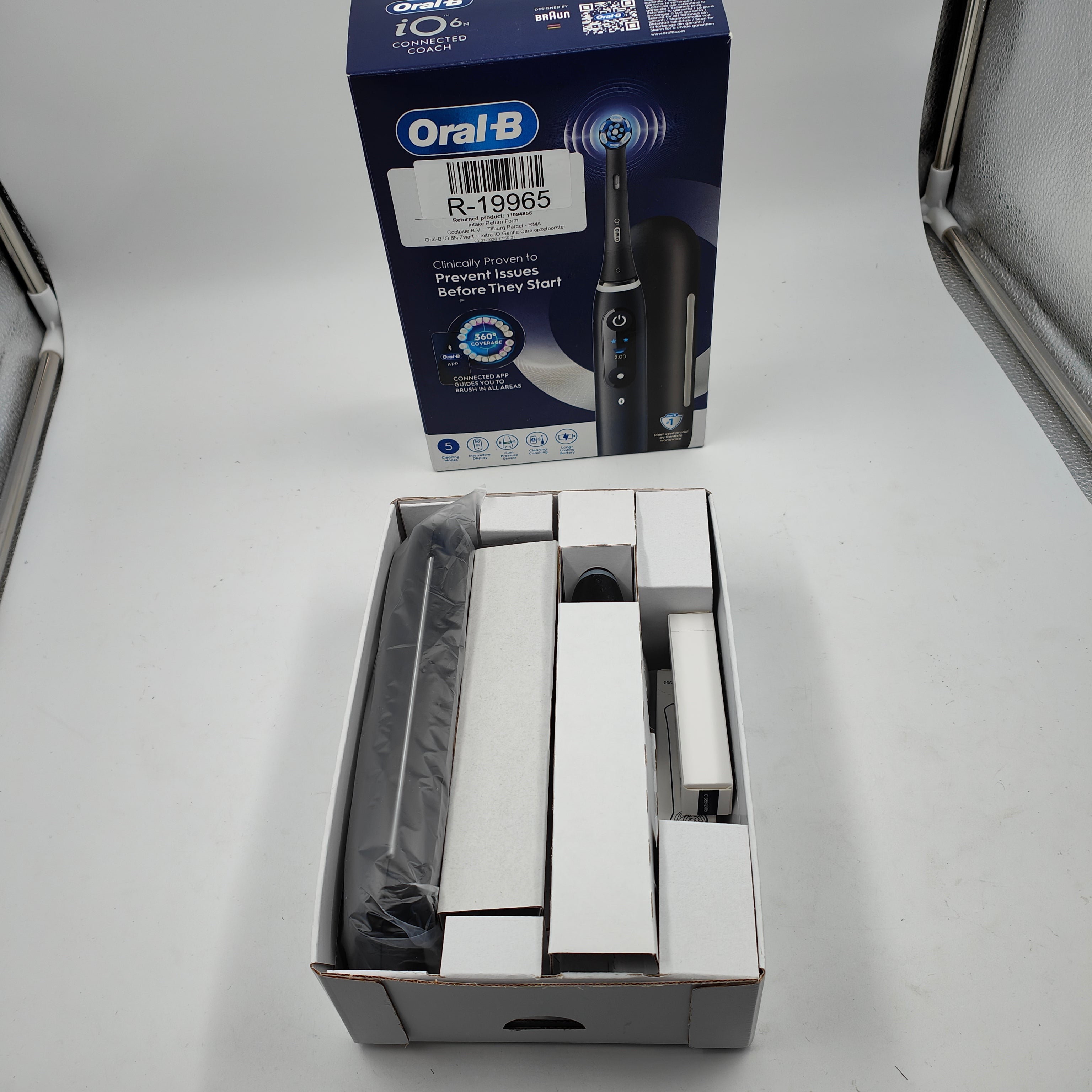 Oral-B iO 6N Noir + tête de brosse iO Gentle Care supplémentaire