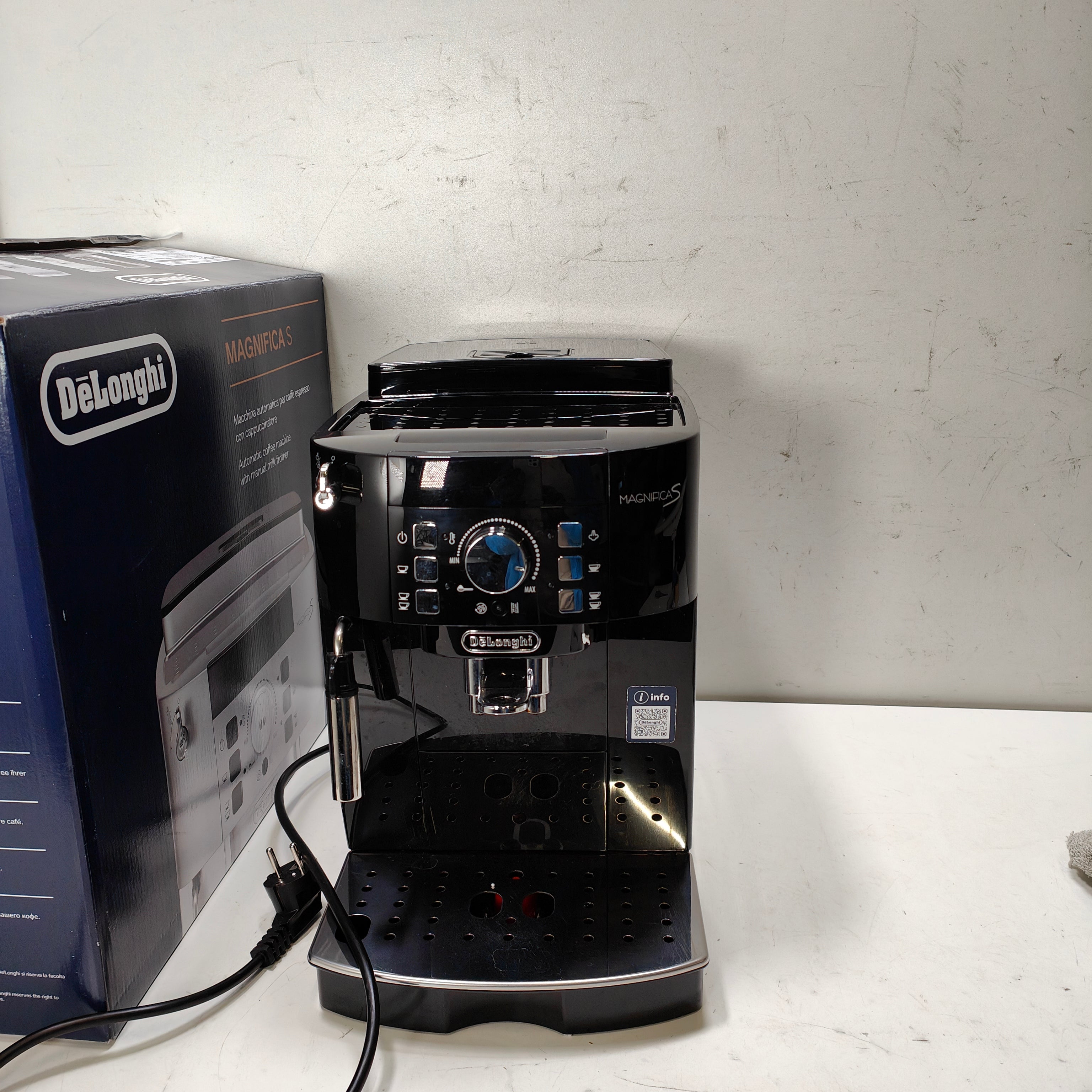 DeLonghi ECAM 21.117.B Magnifica S
