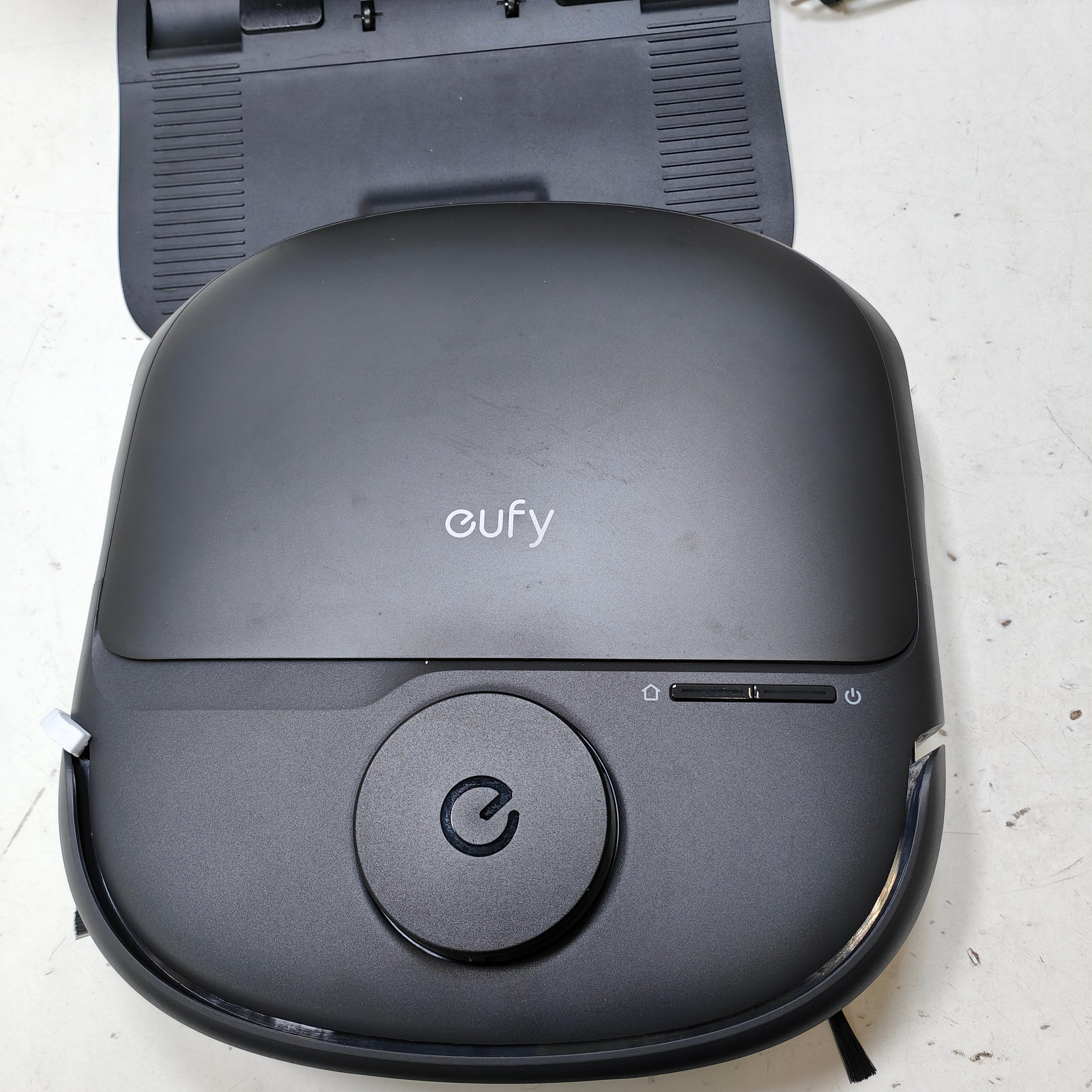 Eufy Omni C28
