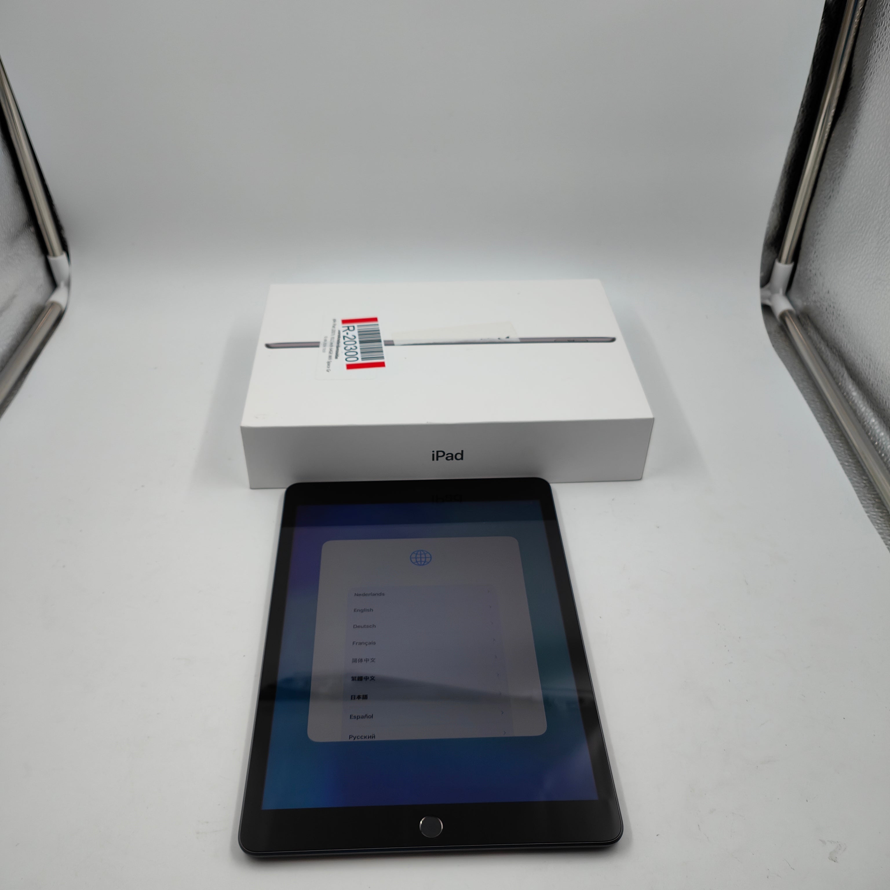 Apple iPad (2021) 10,2 Zoll 64 GB WLAN Space Grau