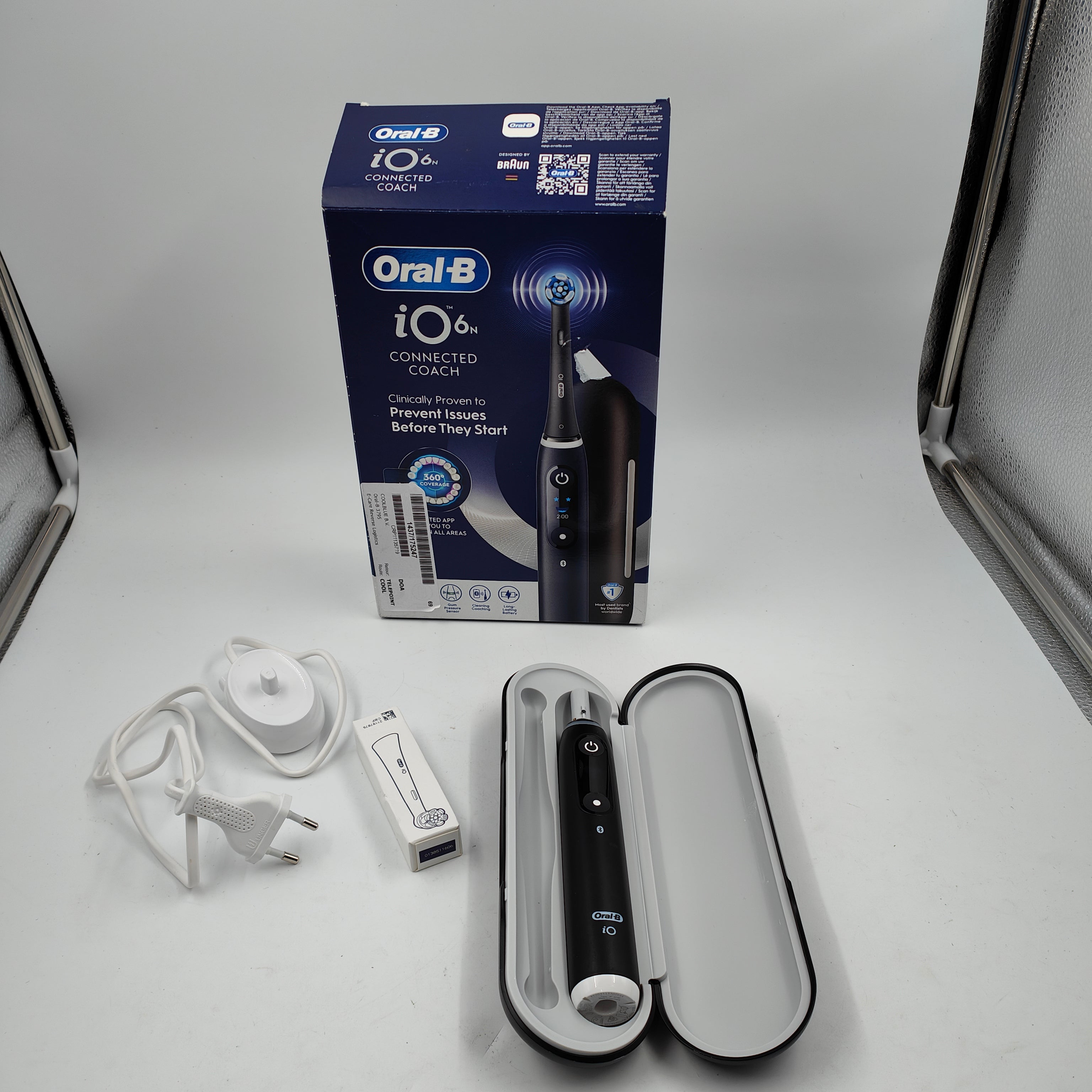 Oral-B iO 6N Schwarz + zusätzlicher iO Gentle Care Aufsteckbürstenkopf