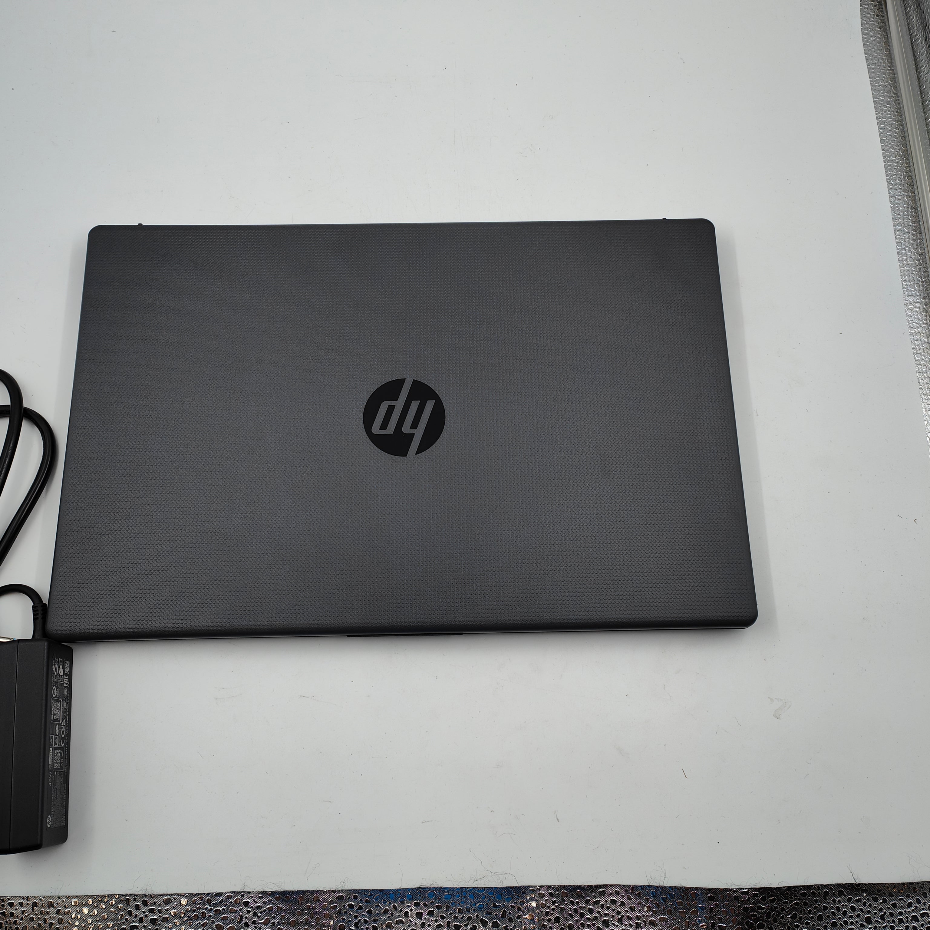 HP Laptop 15-fc0975nd QWERTY