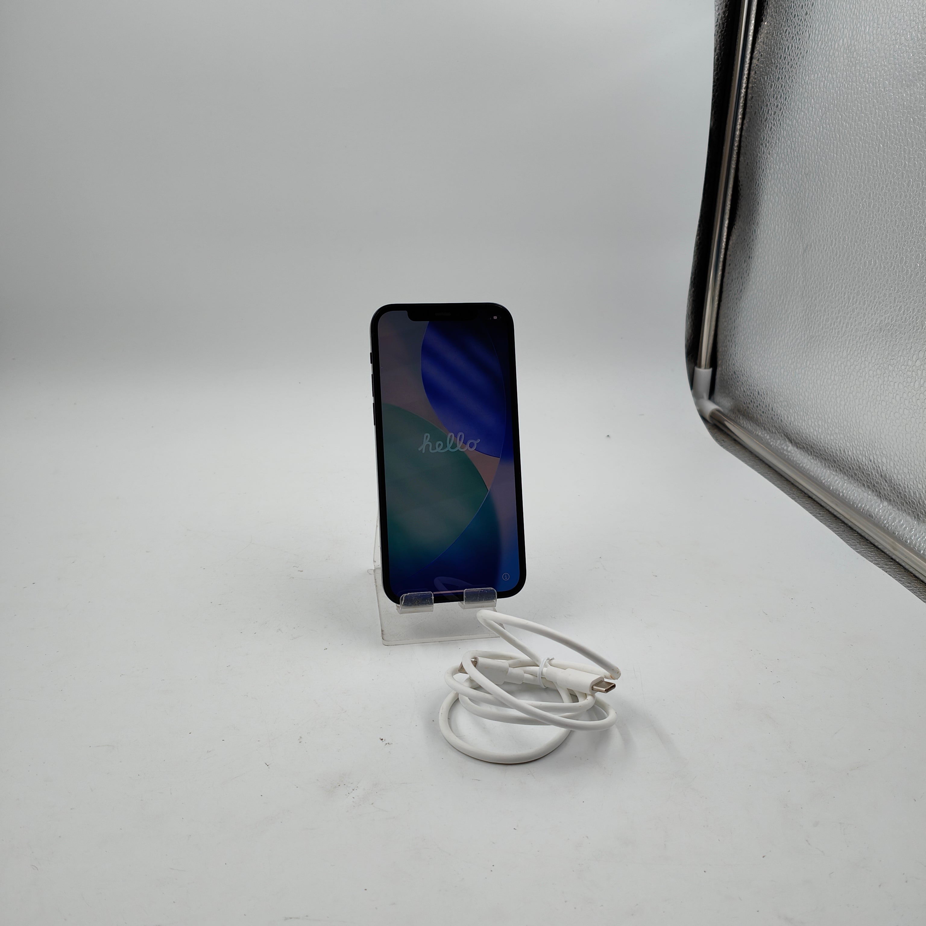 Refurbished iPhone 12 Black 128GB