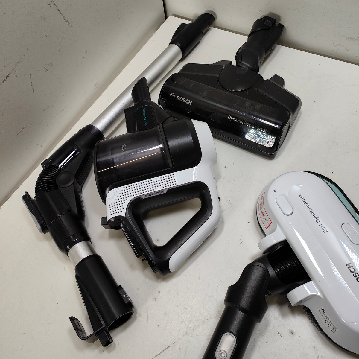 Bosch Unlimited 7 ProHygienic Aqua BCS71HYG1