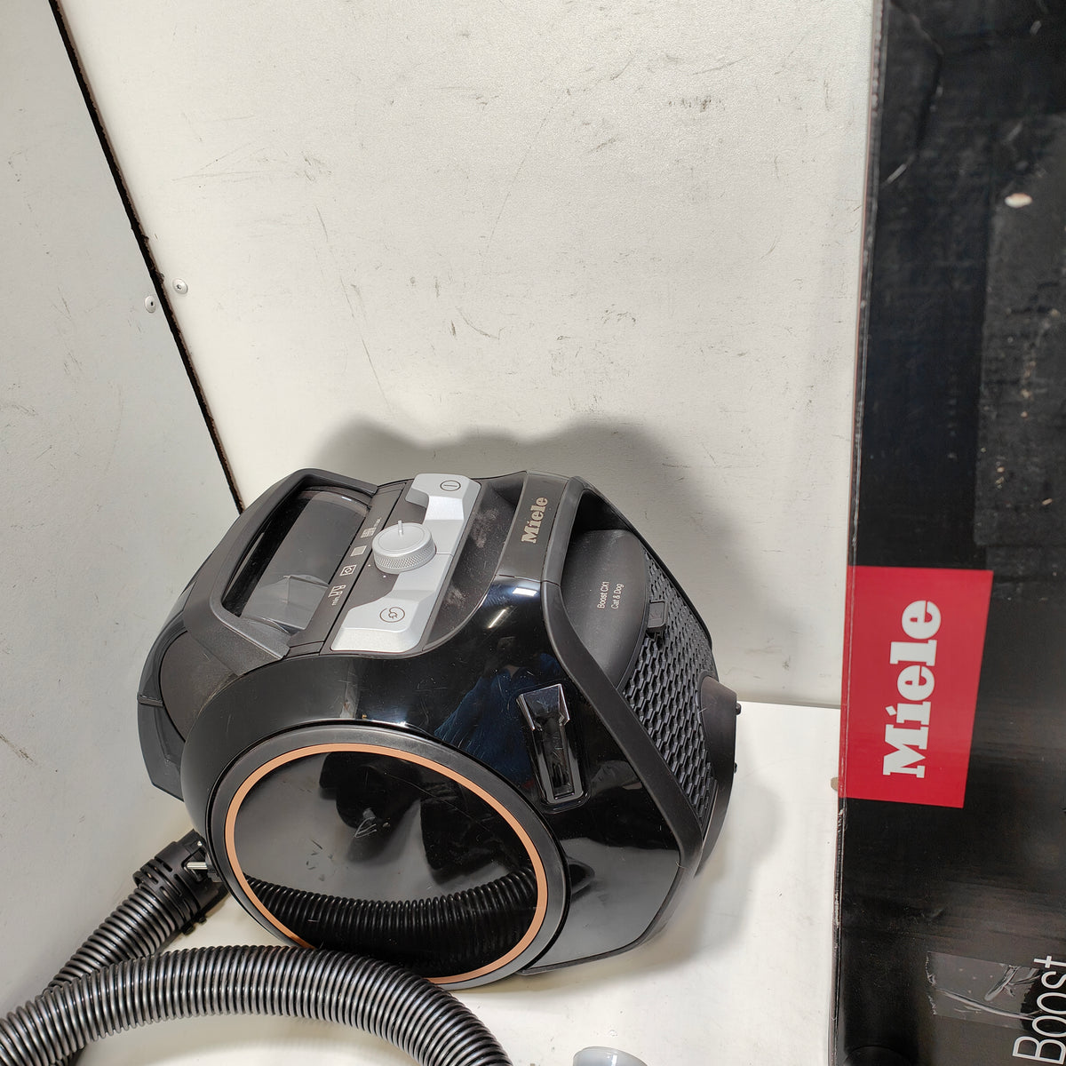 Miele Boost CX1 Cat & Dog Obsidianschwarz
